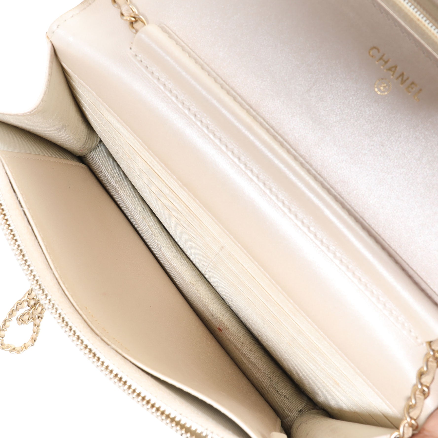 Chanel Gold Metallic Lizard Golden Class Wallet on Chain Handbag av