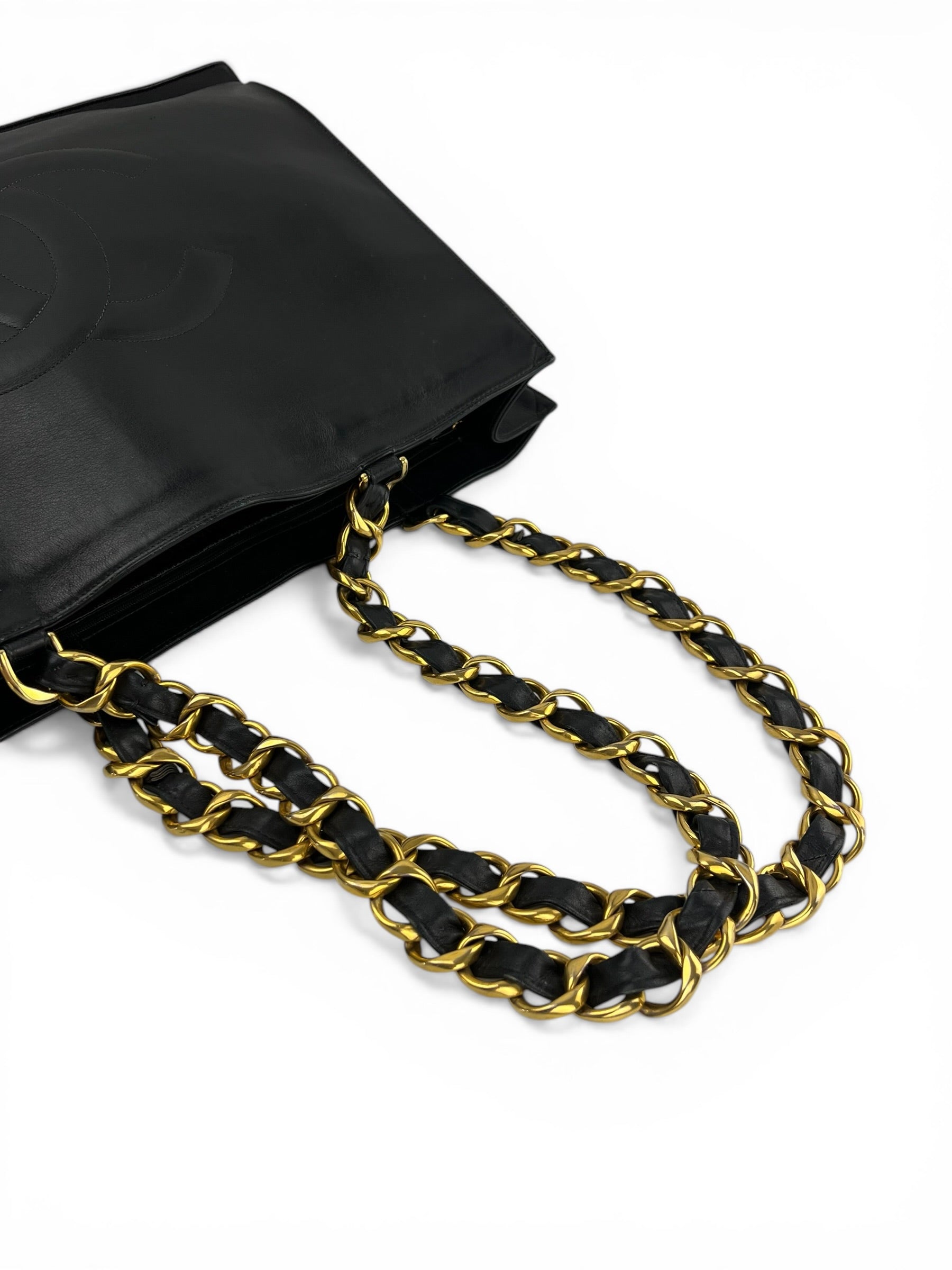 chanel-vintage-black-lambskin-cc-chain-tote-6