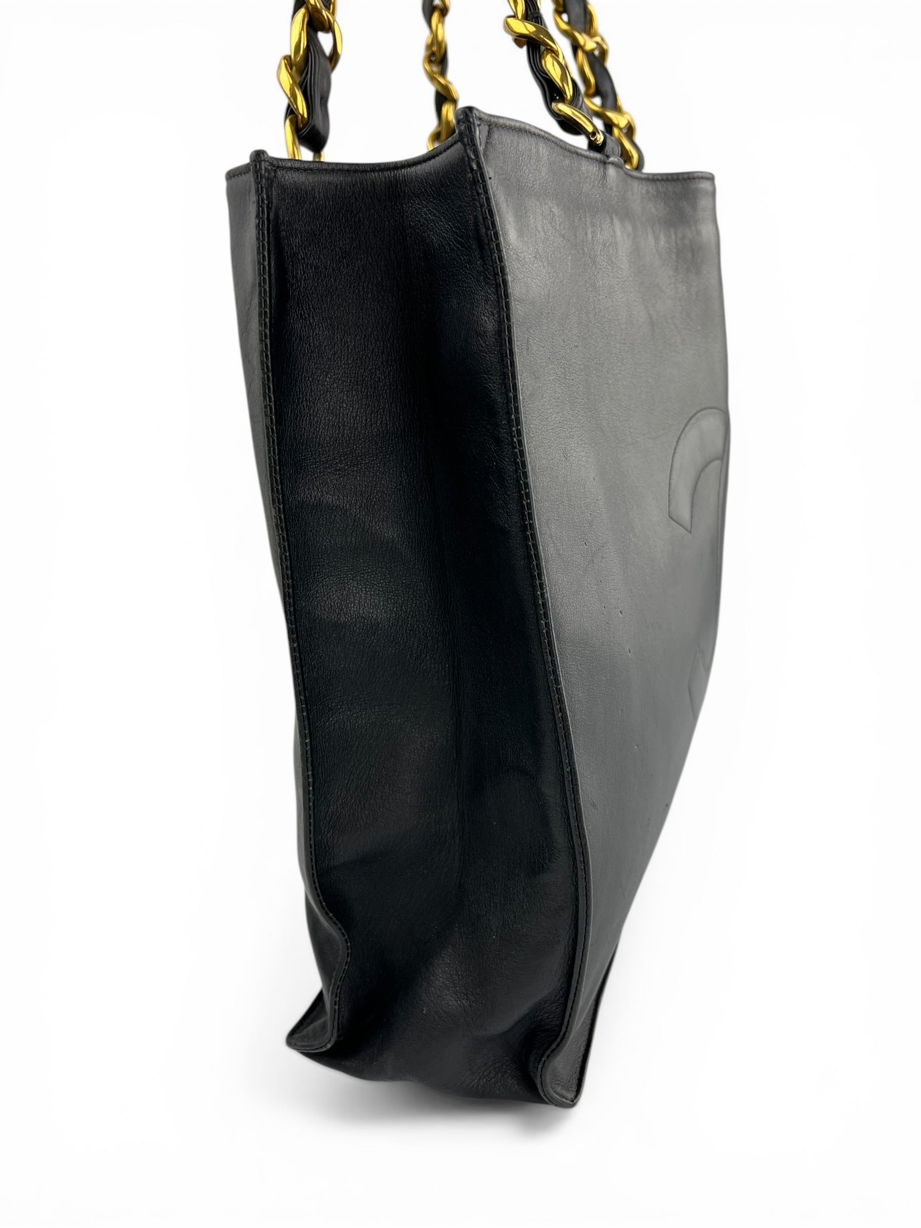 chanel-vintage-black-lambskin-cc-chain-tote-2