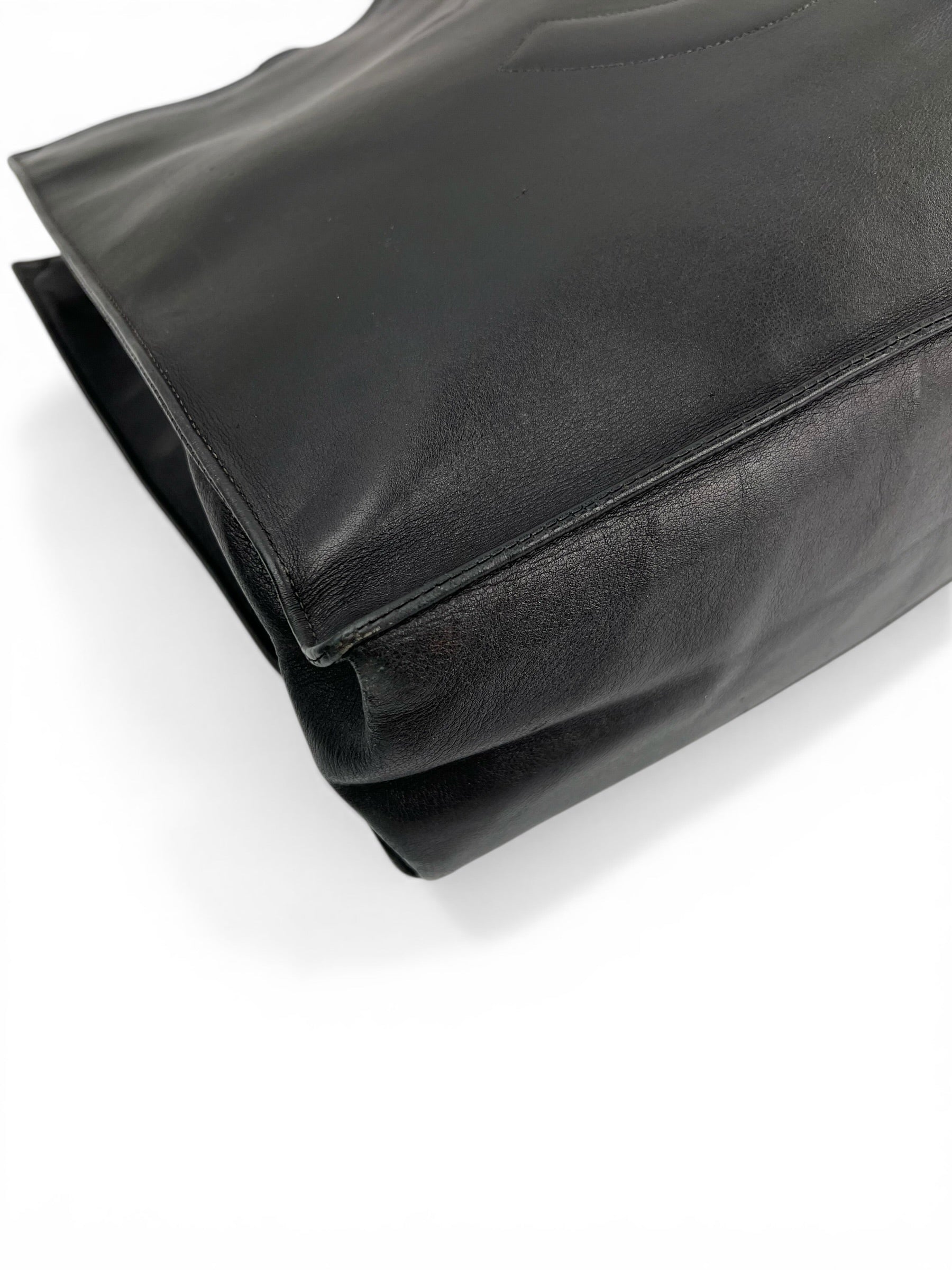 chanel-vintage-black-lambskin-cc-chain-tote-9