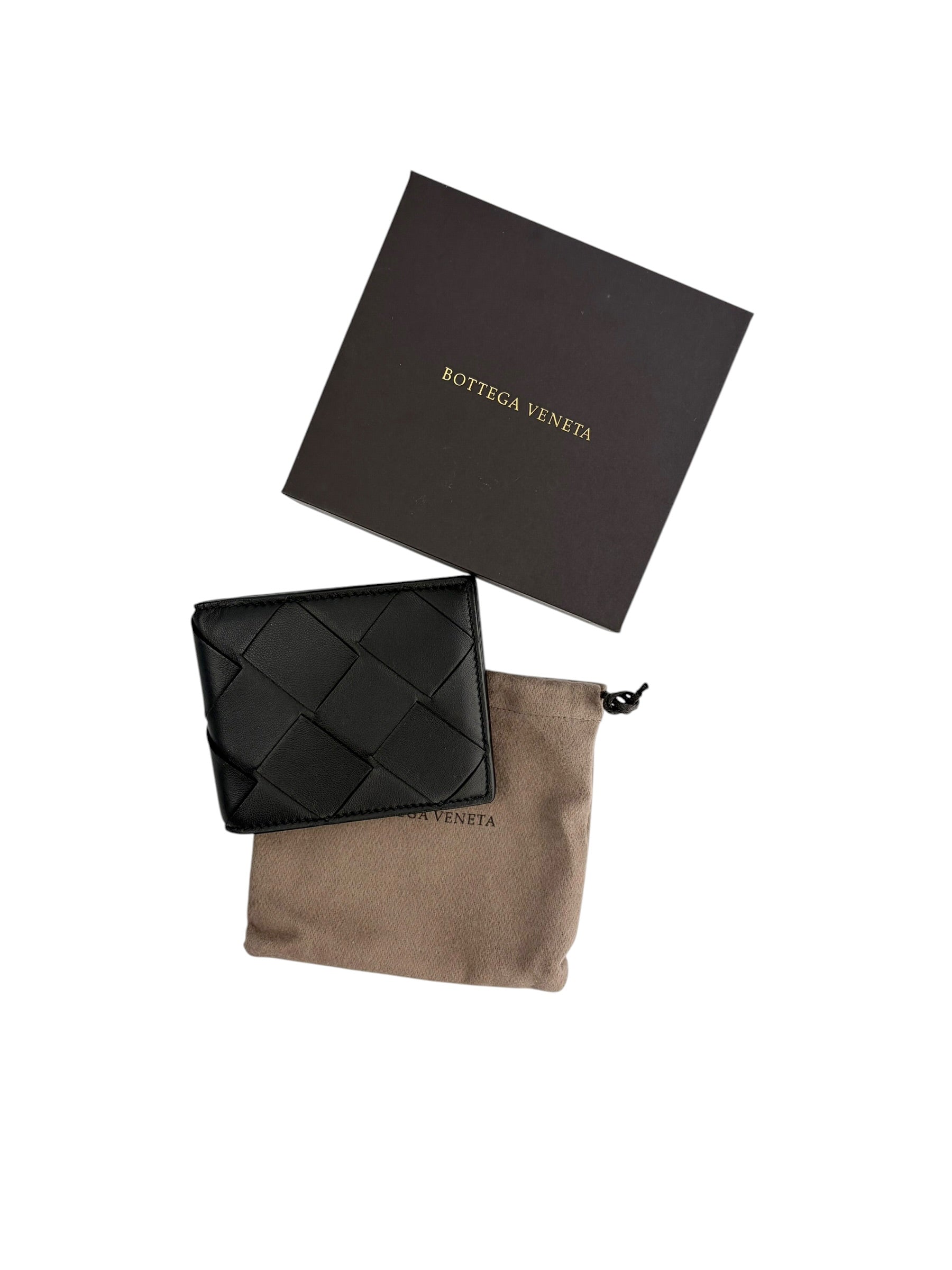 bottega-veneta-black-leather-intrecciato-maxi-bifold-wallet--1