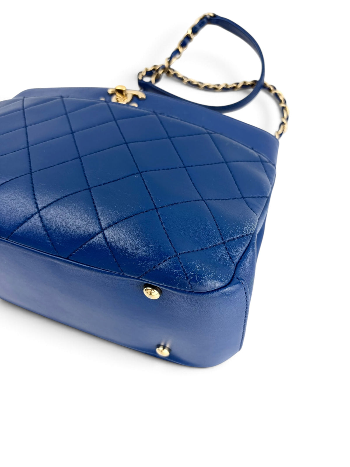 chanel-blue-carry-chic-shopping-tote-6