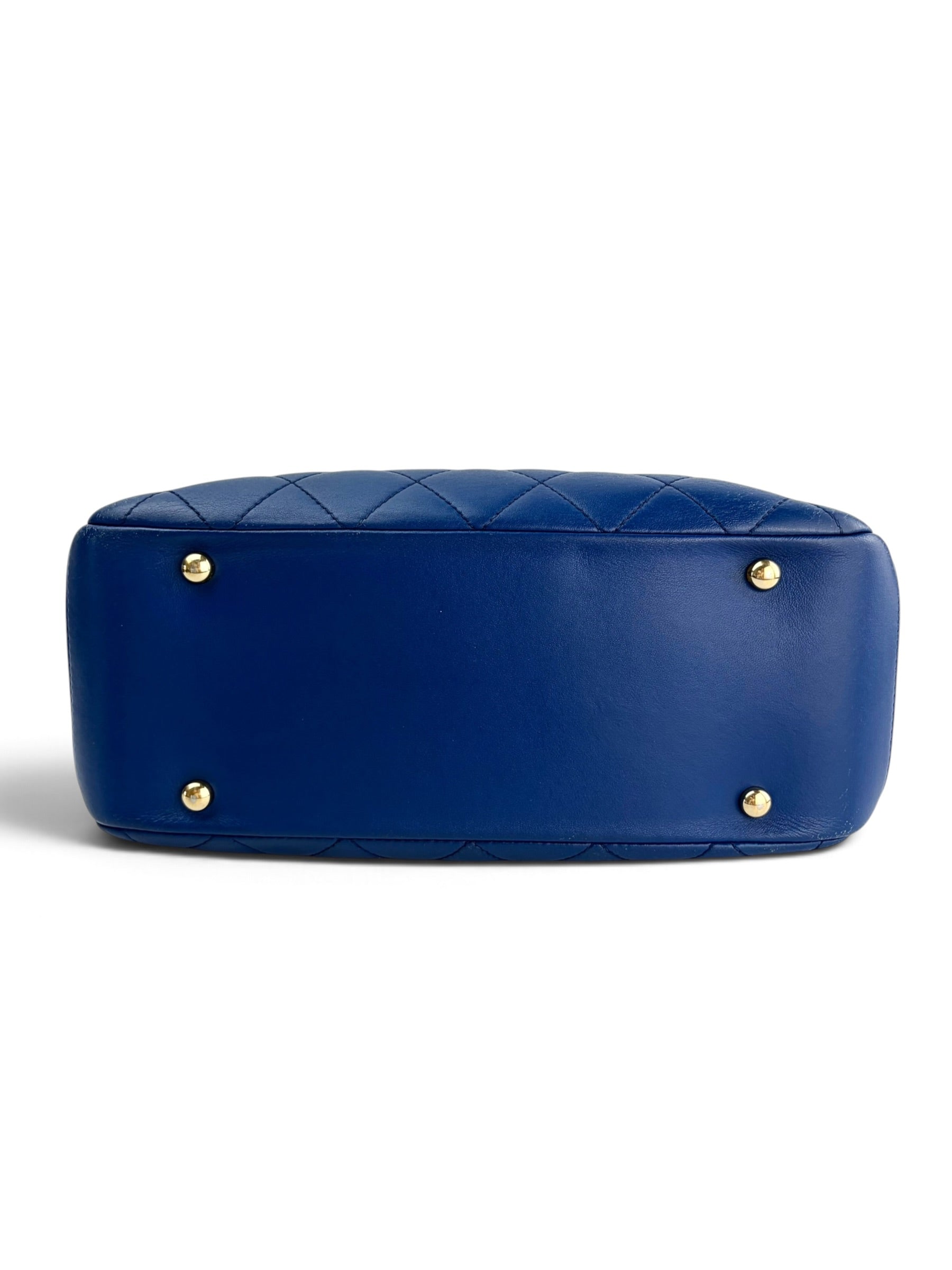 chanel-blue-carry-chic-shopping-tote-5