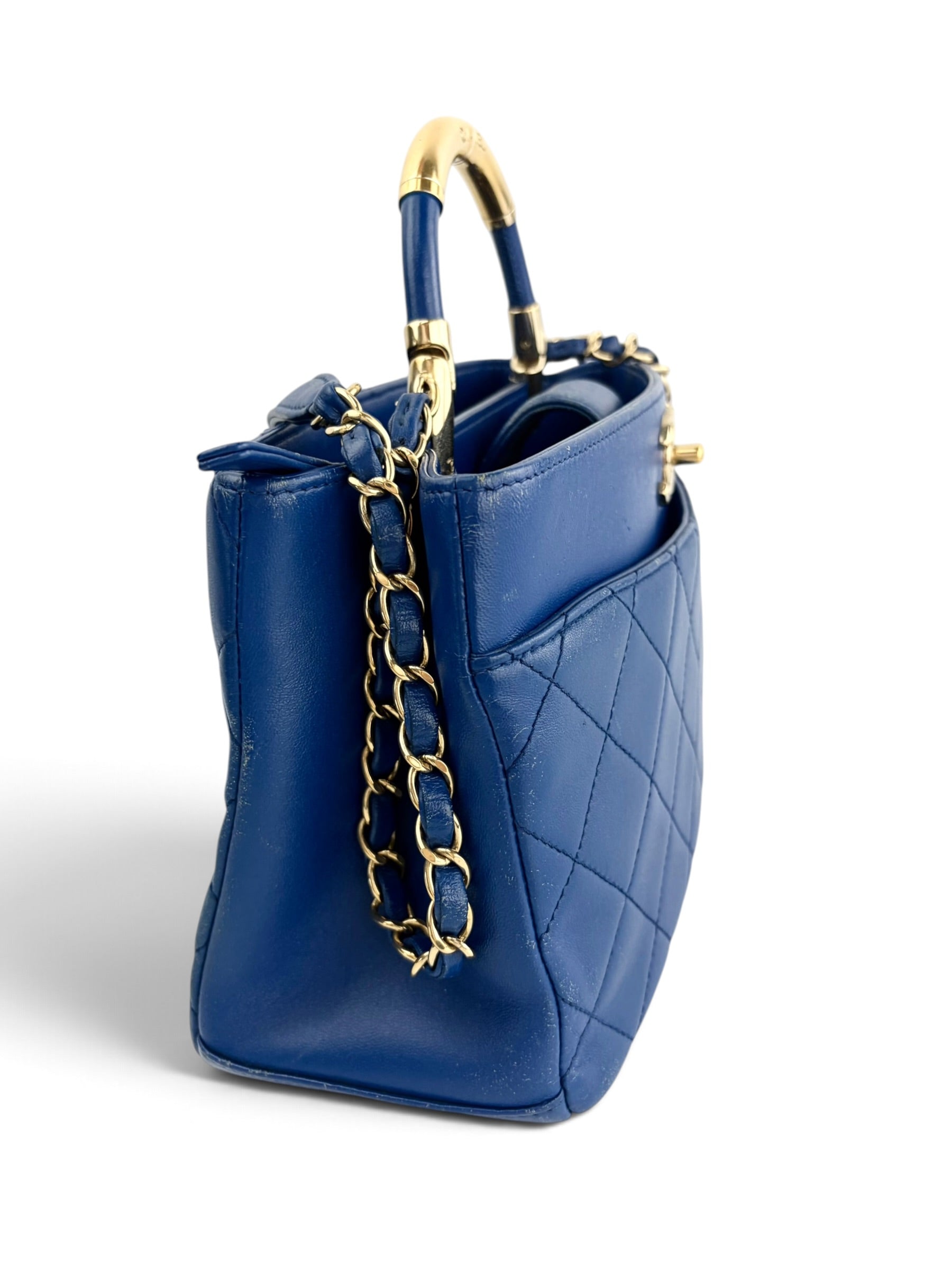 chanel-blue-carry-chic-shopping-tote-1