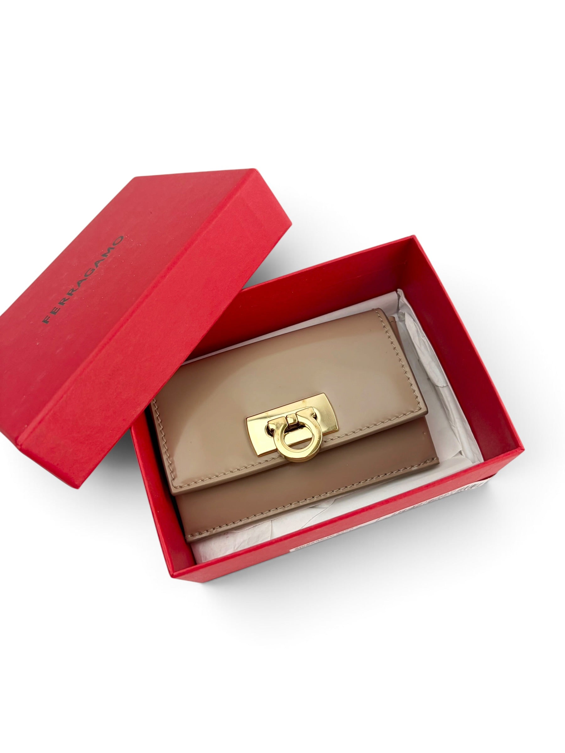 ferragamo-beige-calfskin-card-holder--1