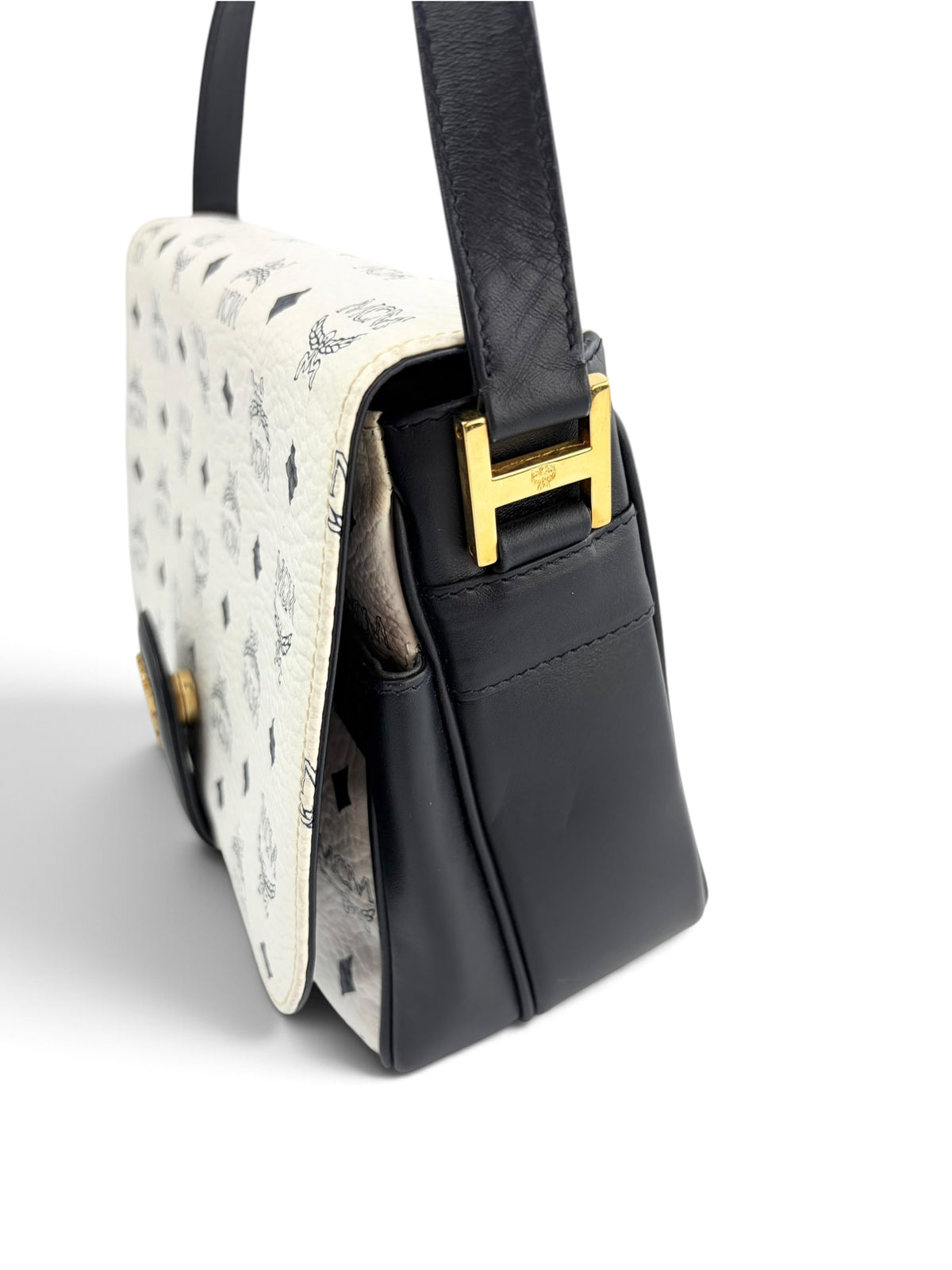 mcm-black-and-white-visetos-monogram-crossbody-1