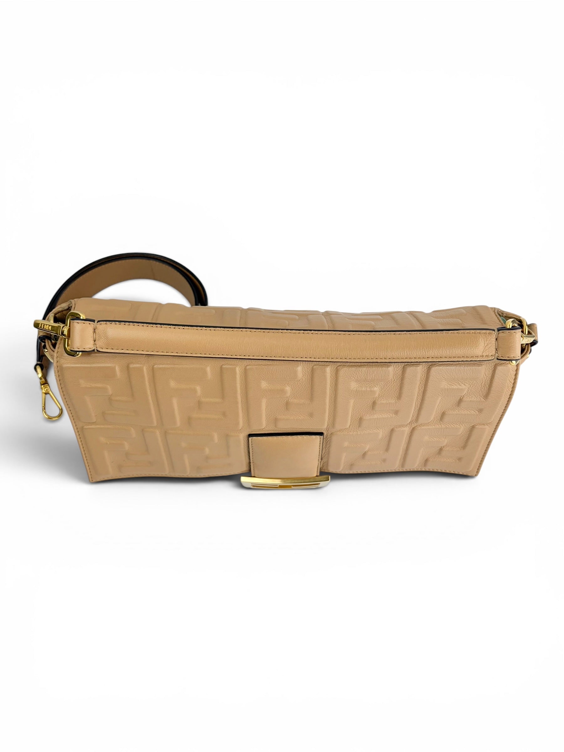 fendi-camel-leather-embossed-zucca-large-baguette-4