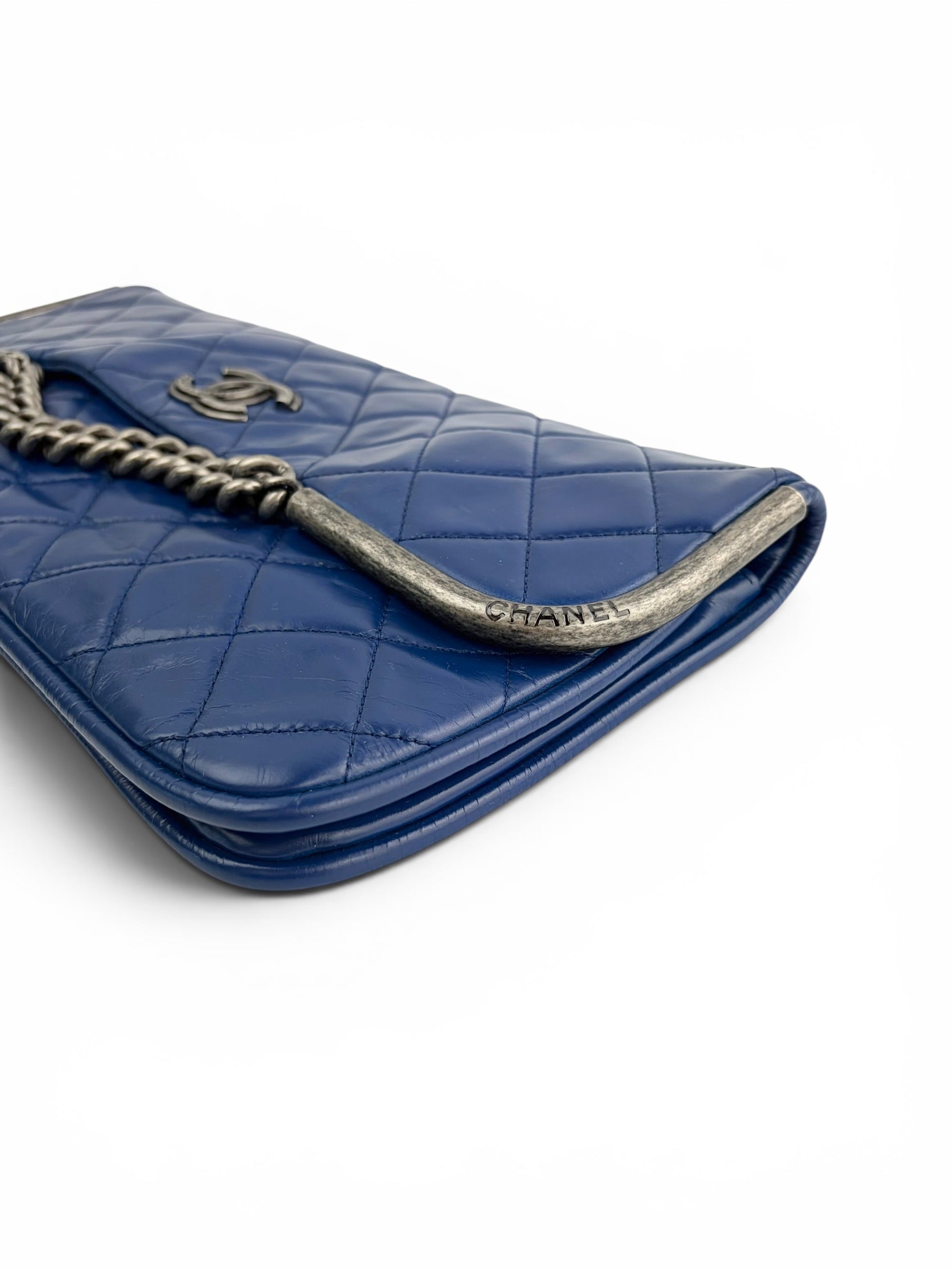 chanel-blue-glazed-calfskin-clutch-3