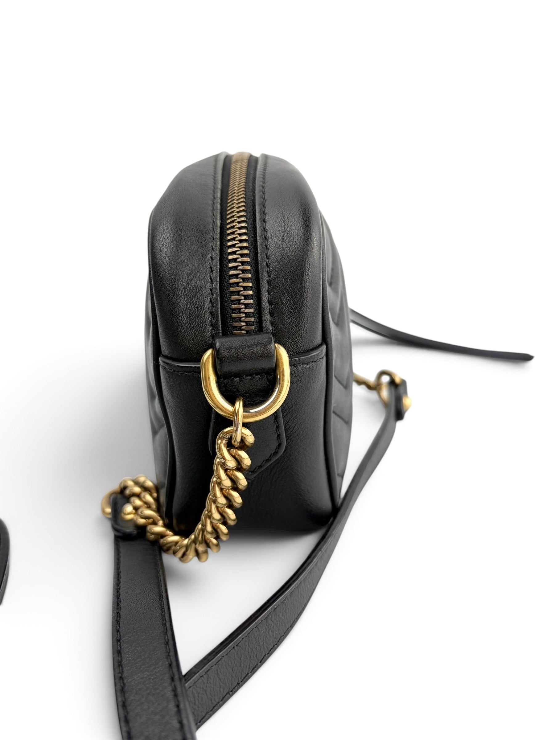 gucci-black-leather-gg-marmont-small-crossbody-3