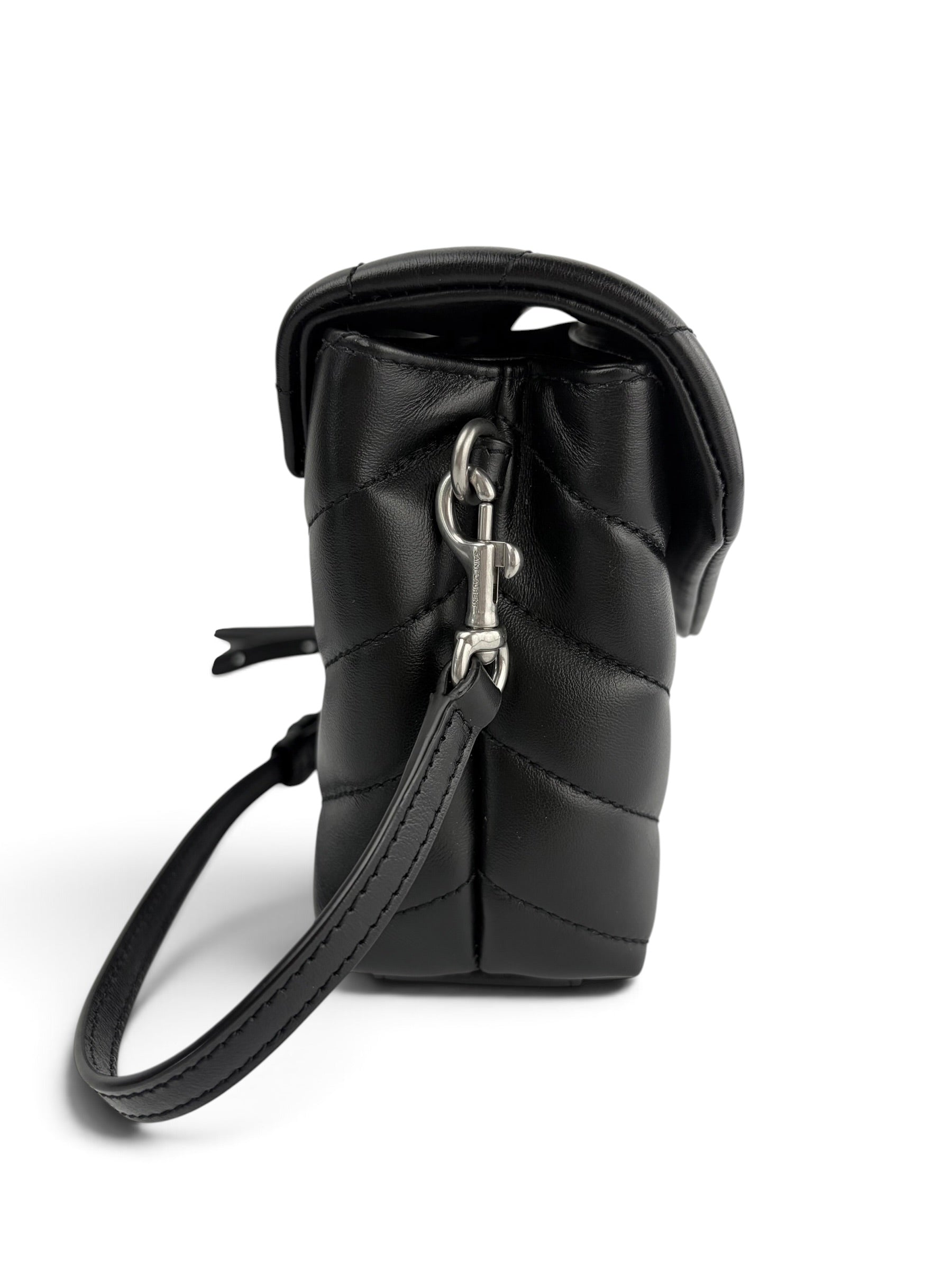saint-laurent-black-leather-toy-loulou-1