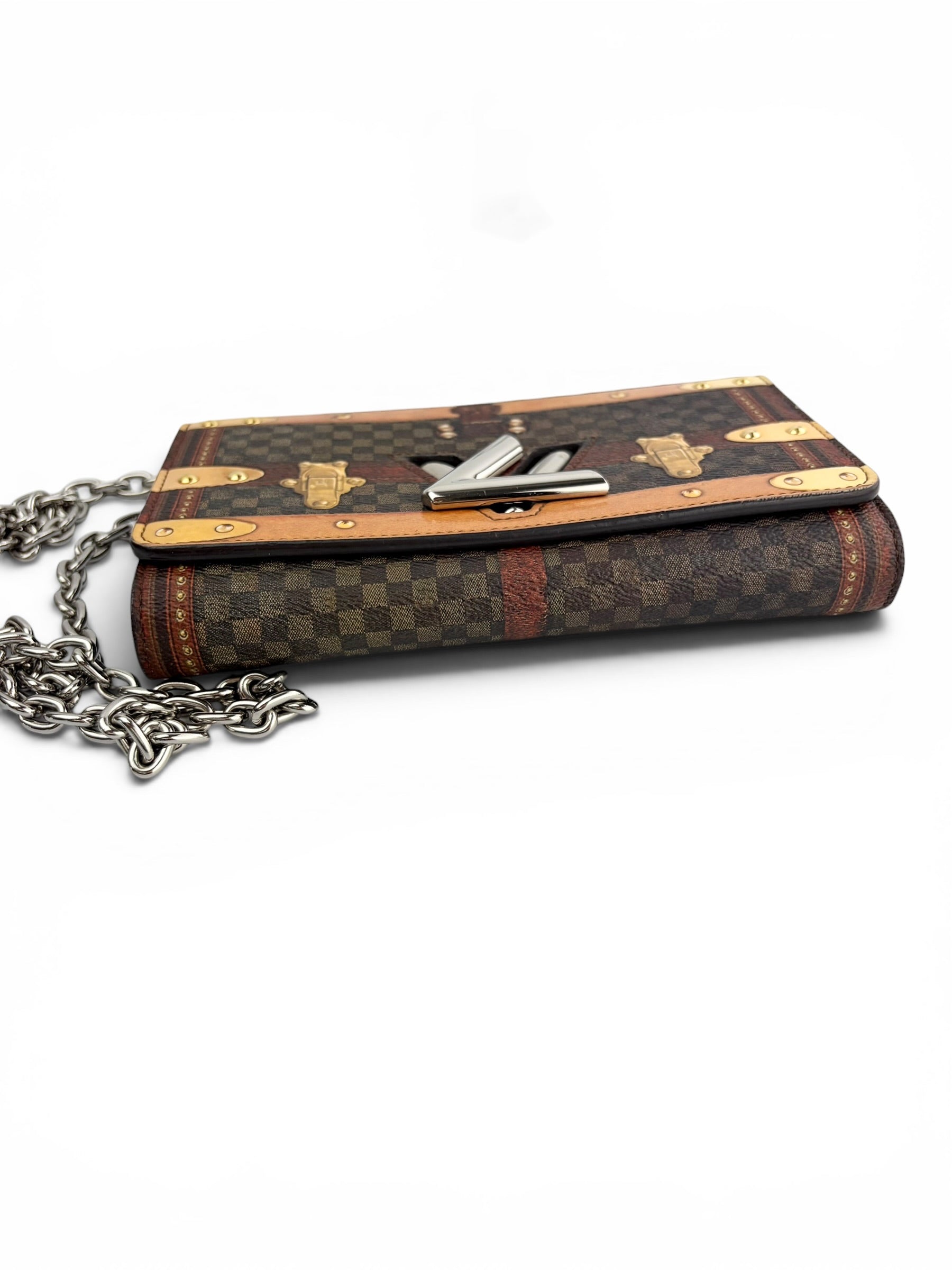 louis-vuitton-limited-edition-damier-time-trunk-twist-chain-woc-5