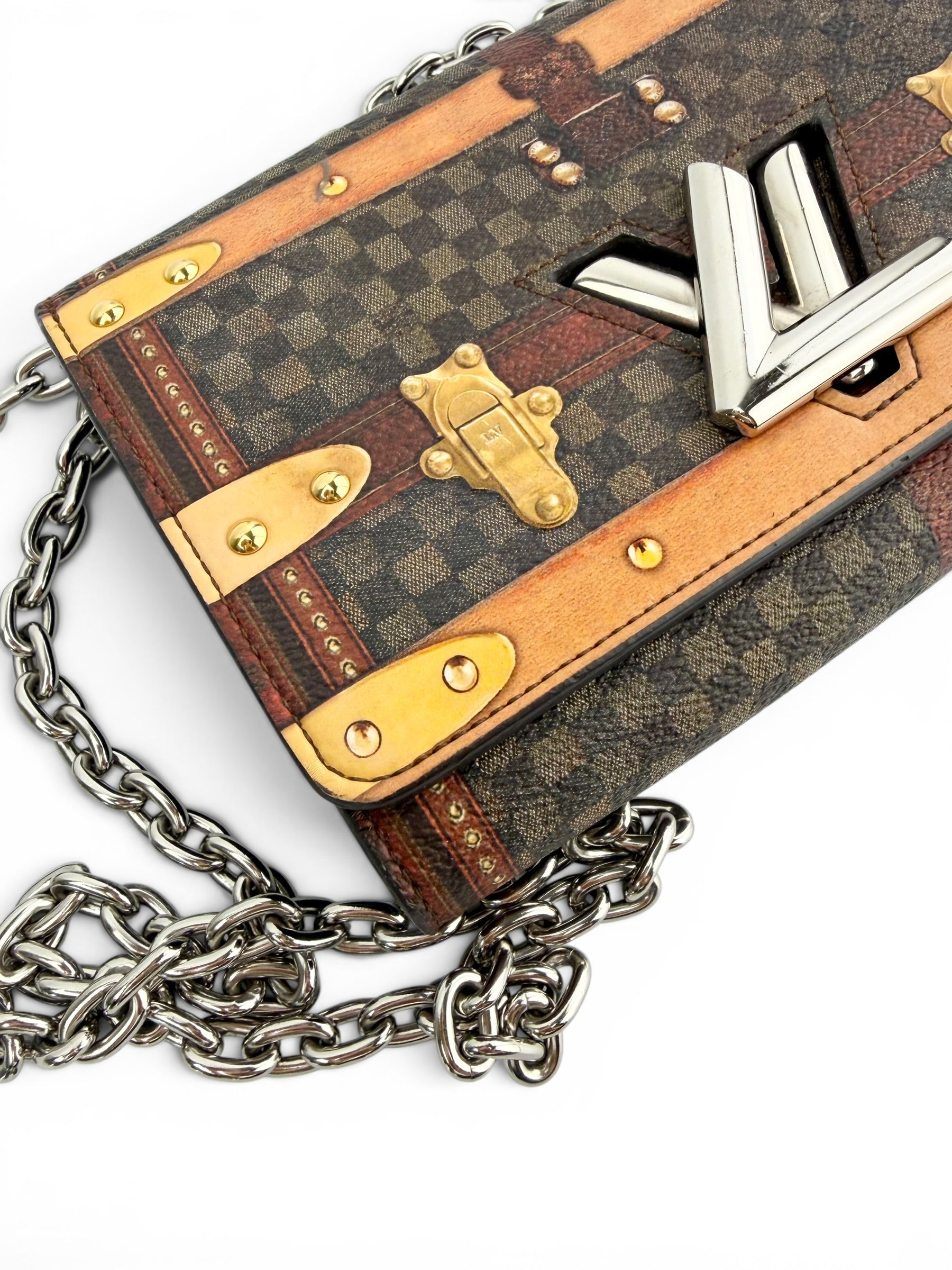 louis-vuitton-limited-edition-damier-time-trunk-twist-chain-woc-8
