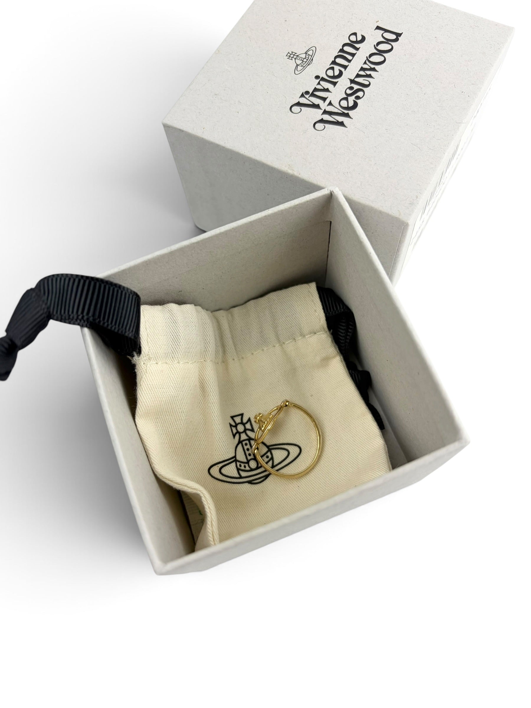 vivienne-westwood-signet-logo-ring--1