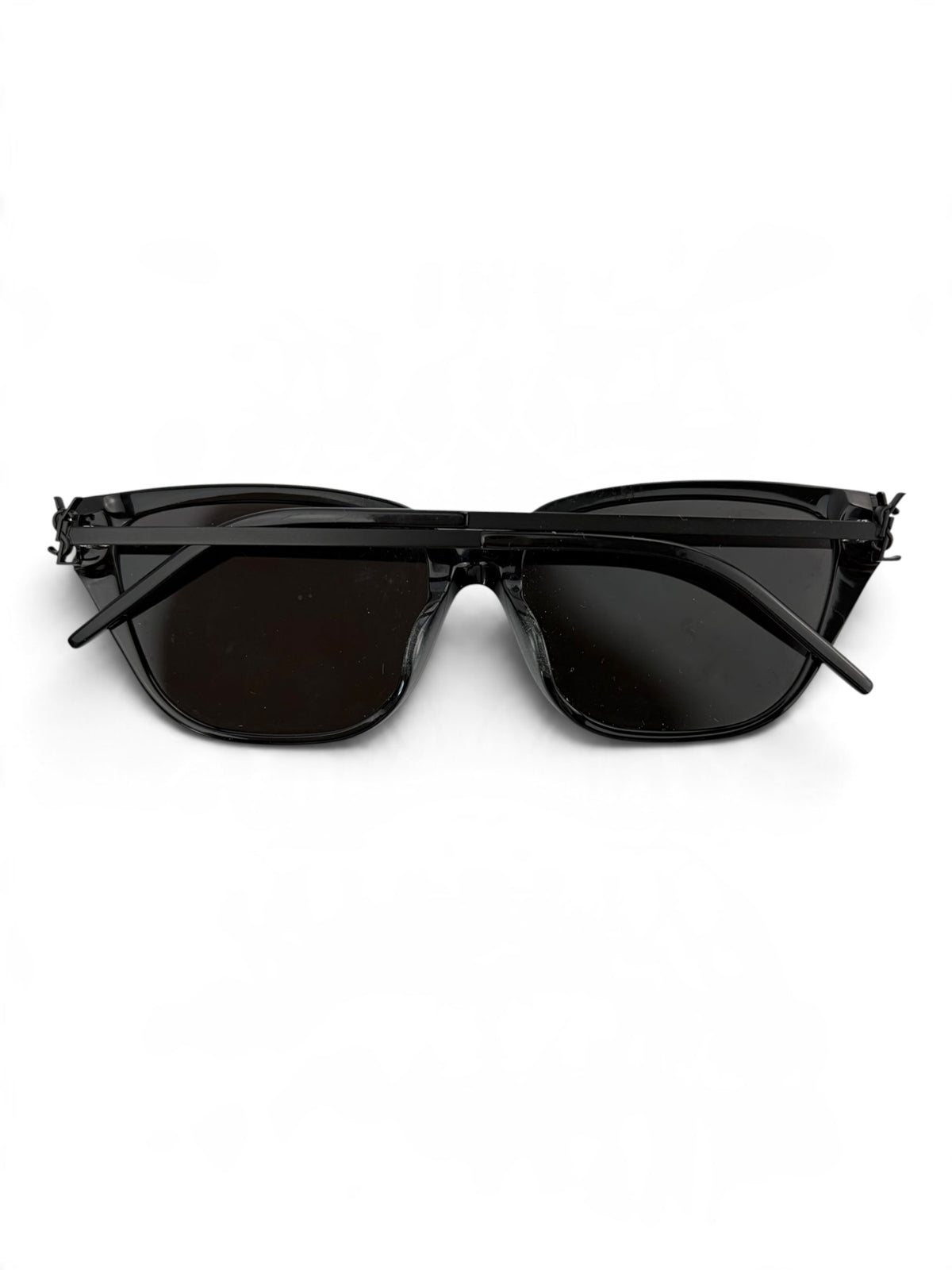 saint-laurent-black-cat-eye-sunglasses-3