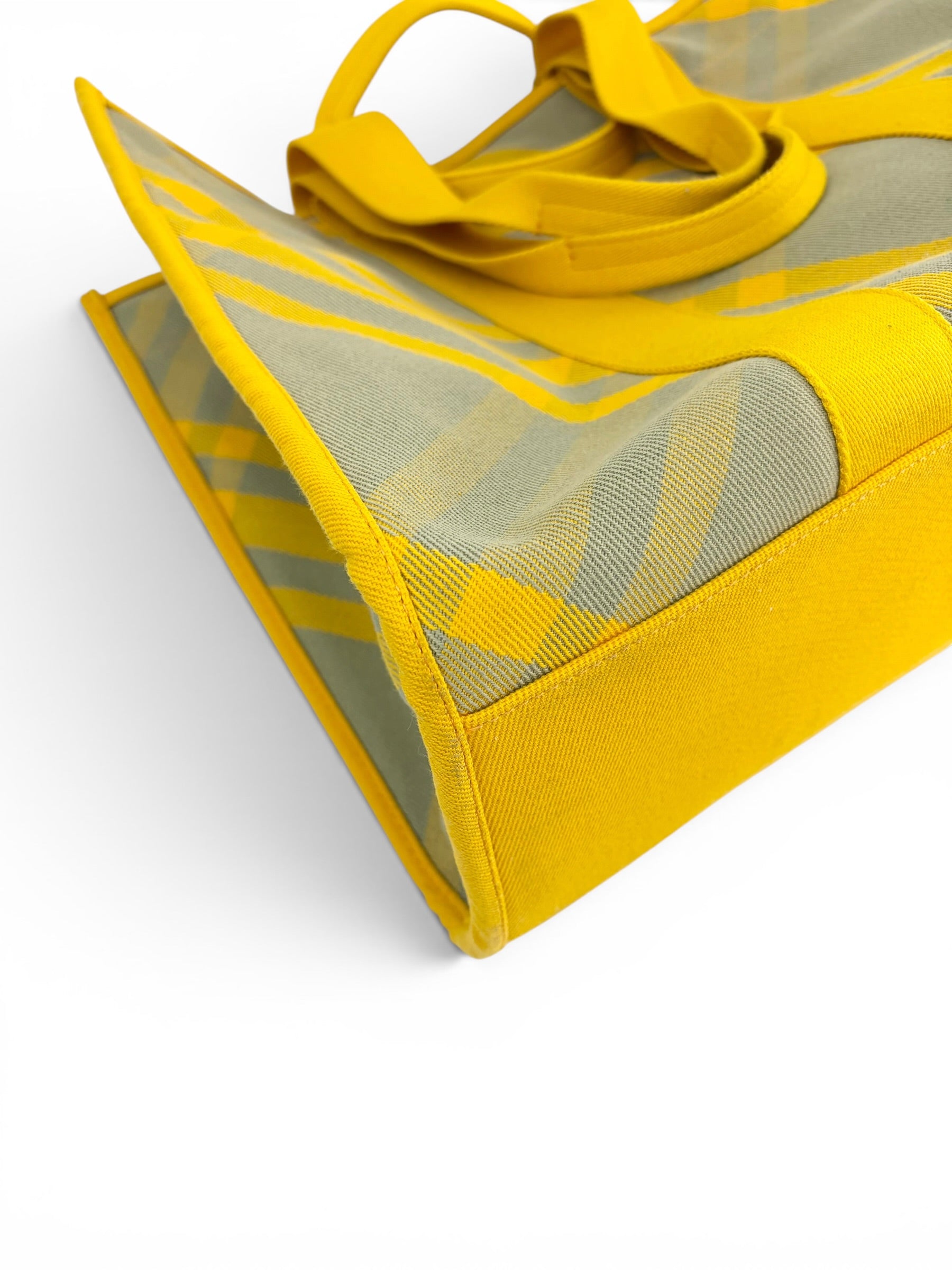 burberry-yellow-check-shopper-tote---7