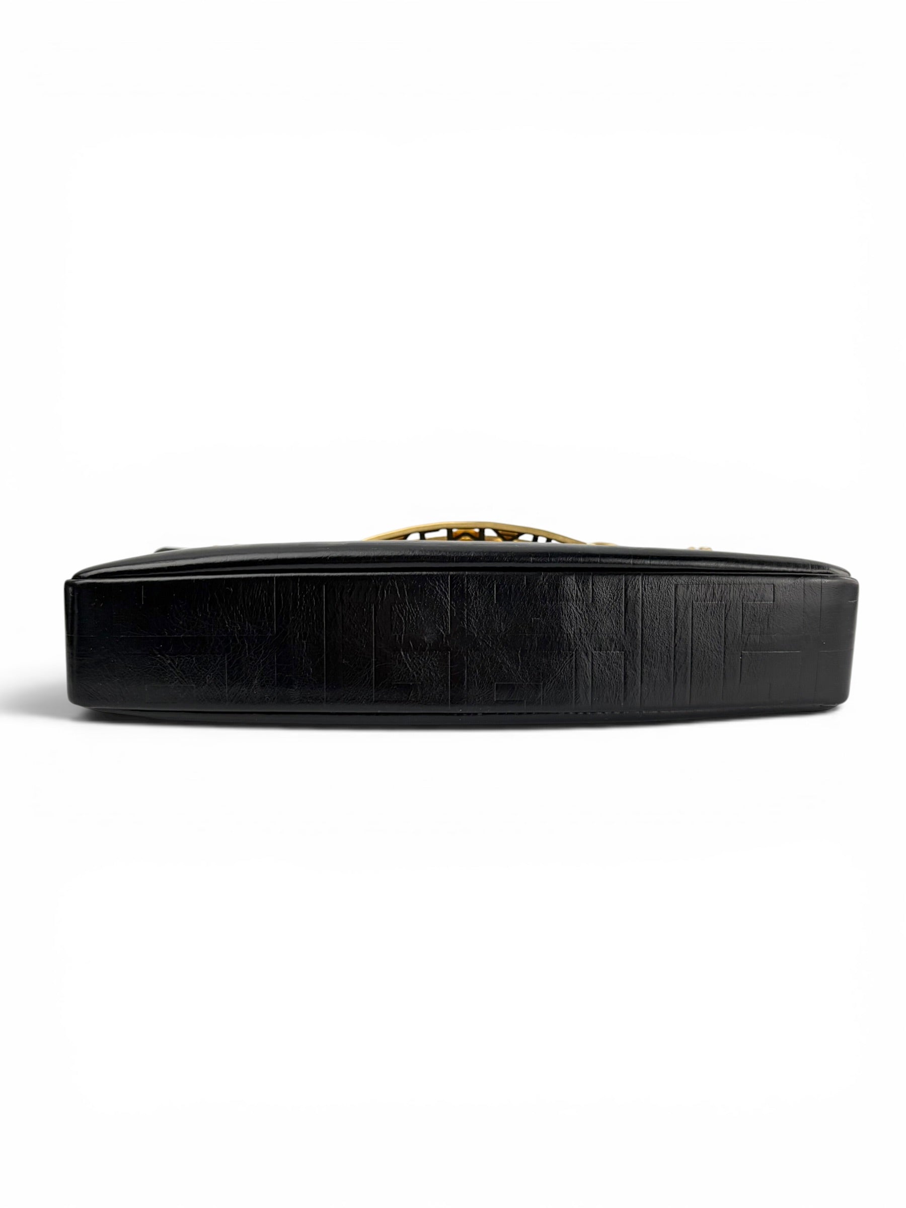 balmain-black-leather-1945-soft-pouch-w--chain-6