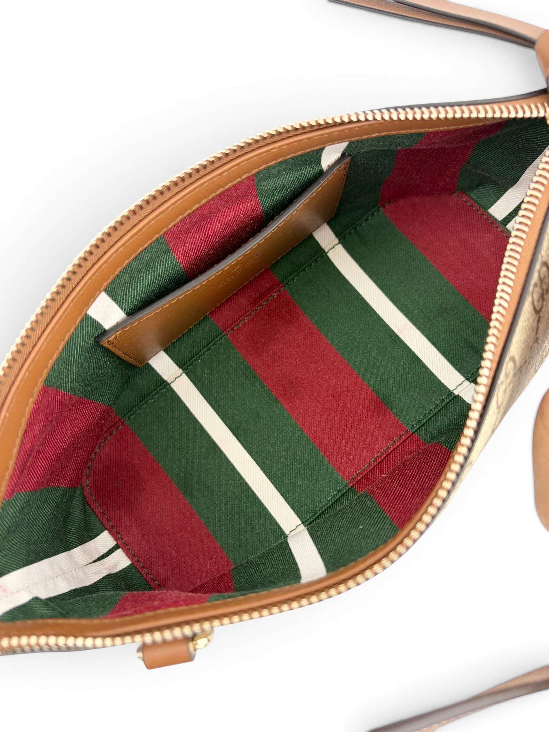 gucci-supreme-monogram-boat-pochette-new-model-9