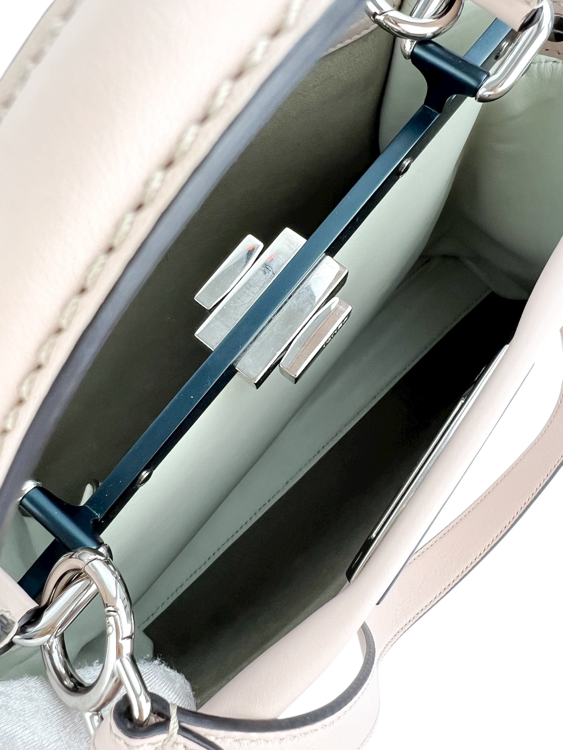 Fendi Light Pink Peekaboo IseeU Medium (FULL SET)