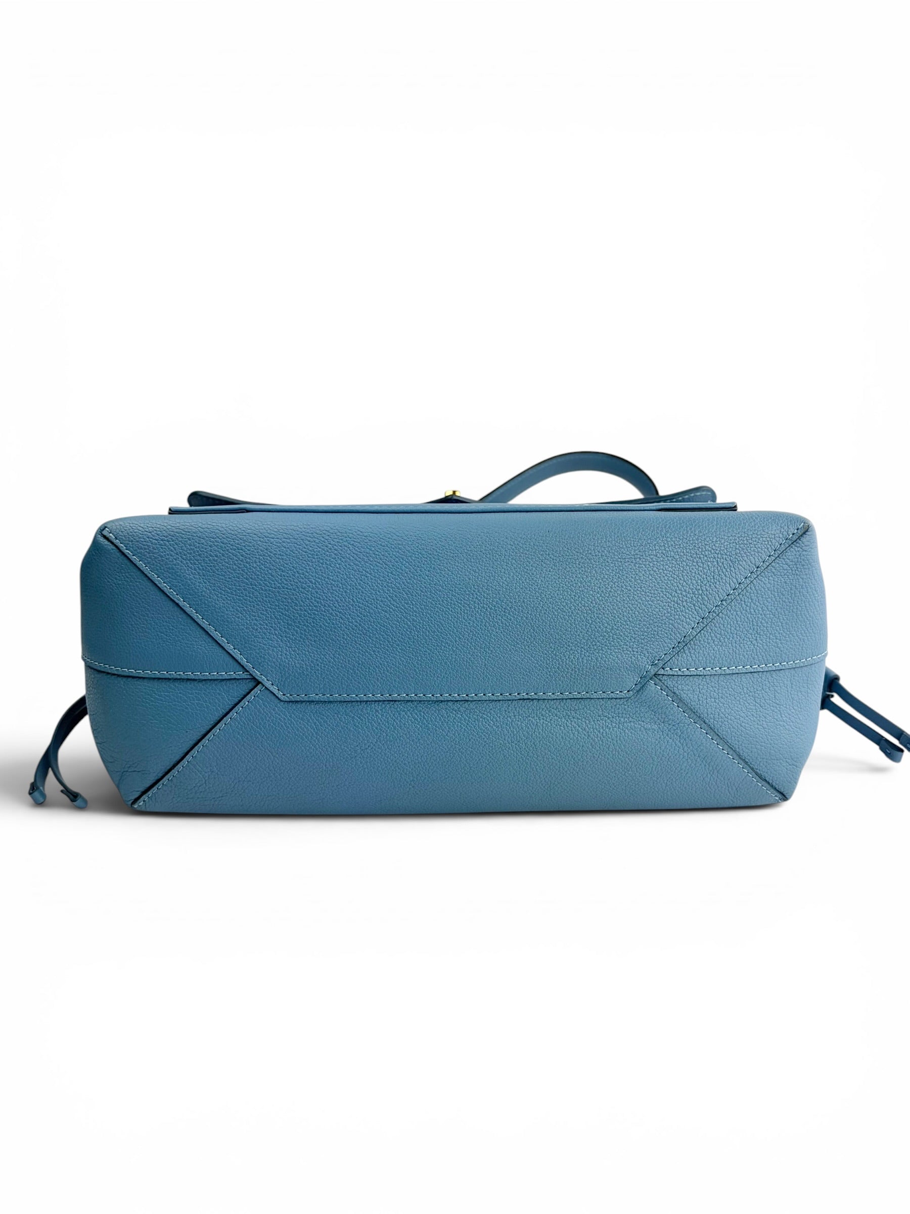 louis-vuitton-blue-leather-soft-lockme-mm--6