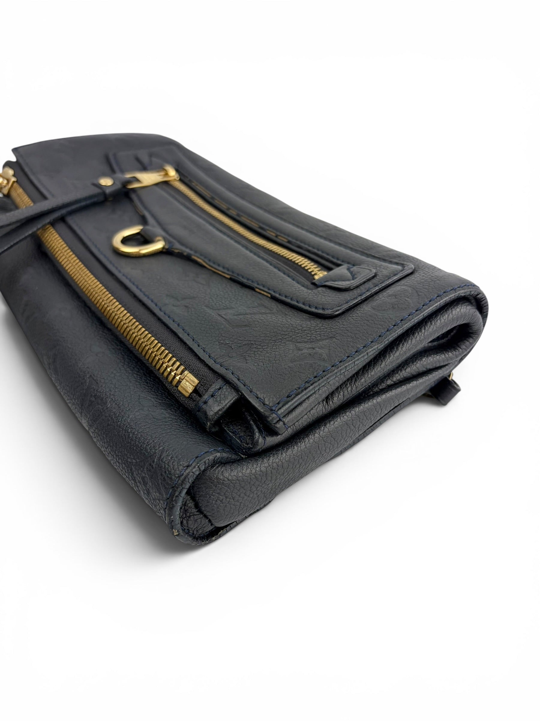 louis-vuitton-petillante-dark-navy-leather-clutch--3
