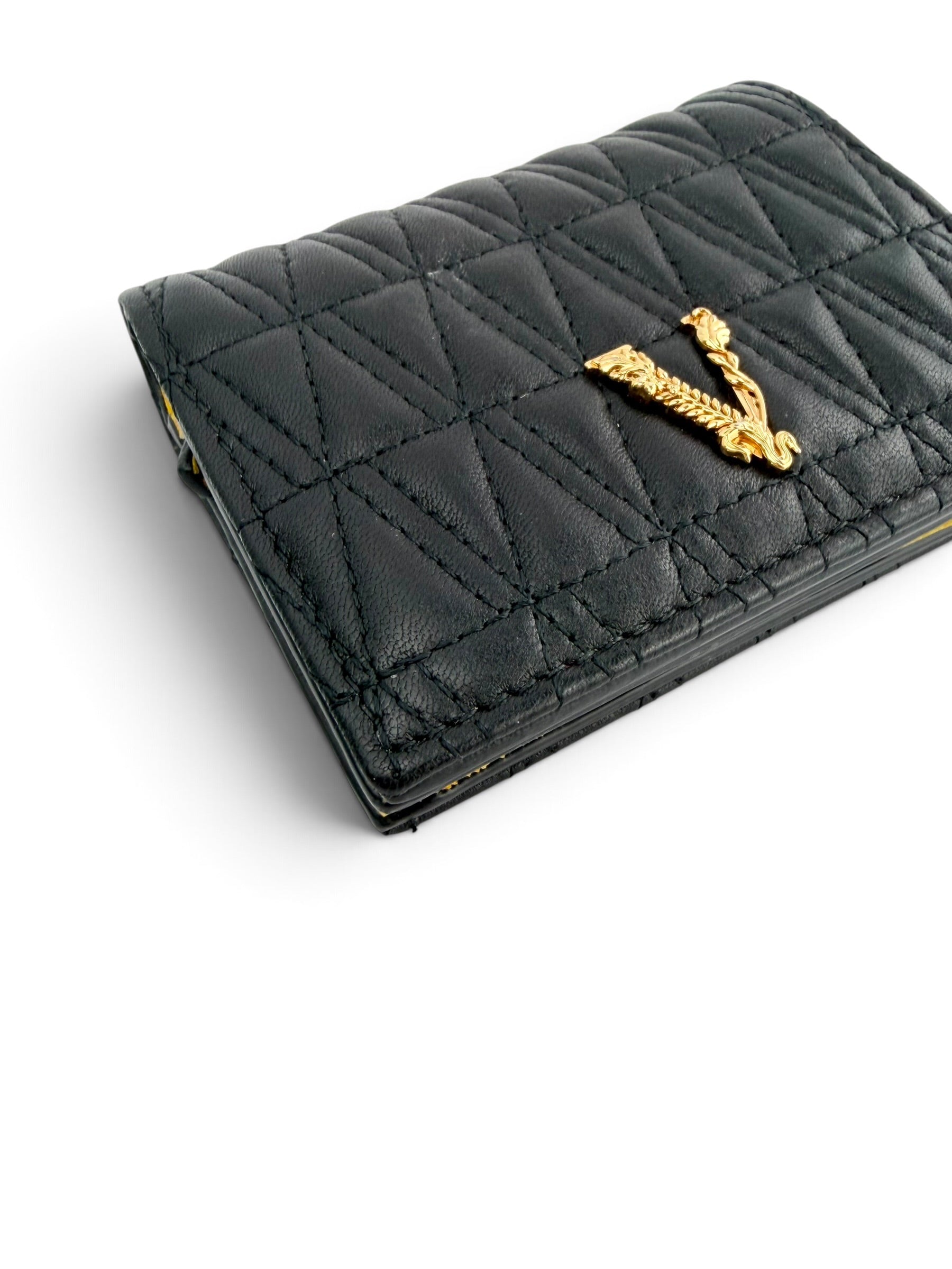 versace-compact-quilted-snap-wallet--4