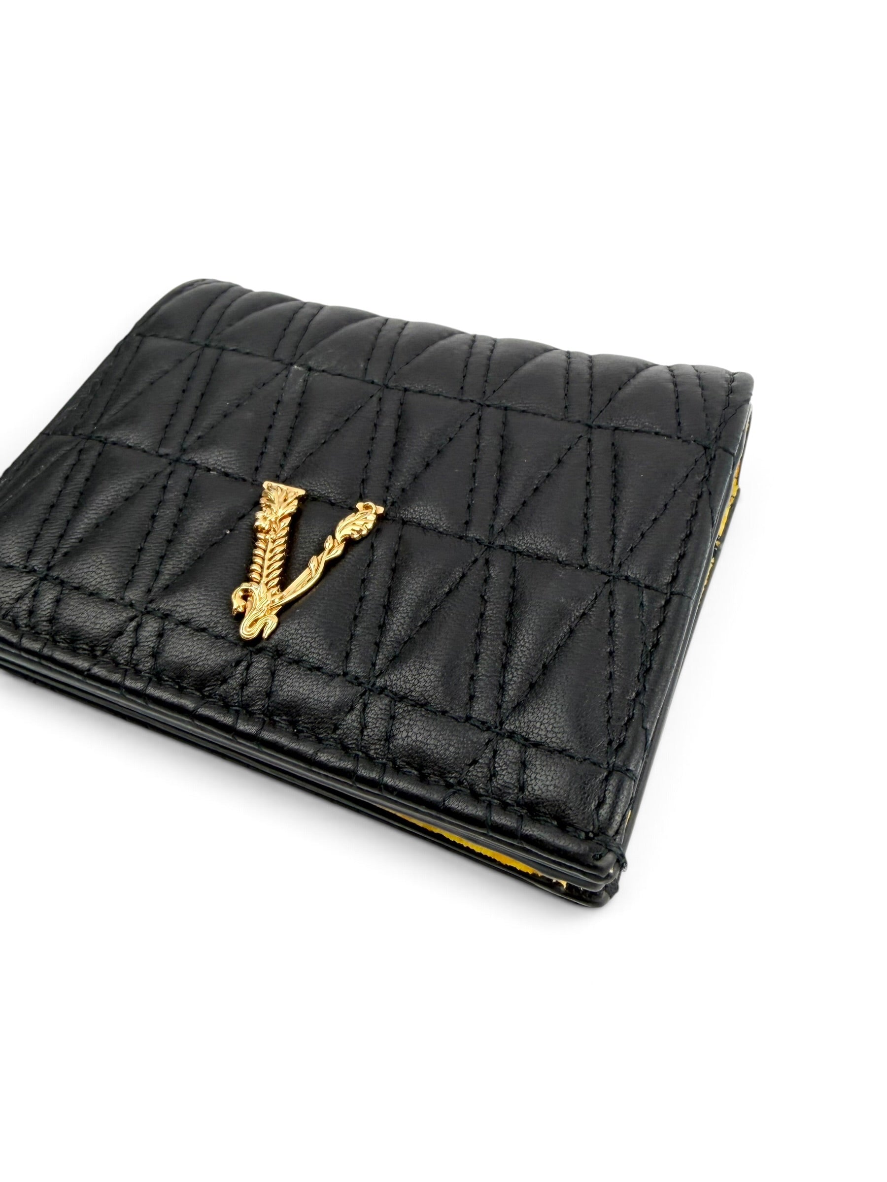 versace-compact-quilted-snap-wallet--5