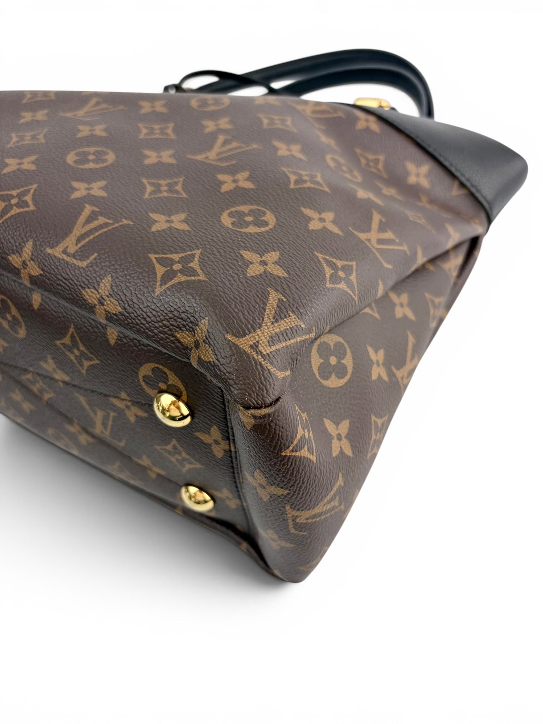 louis-vuitton-monogram-black-pallas-shopper-7