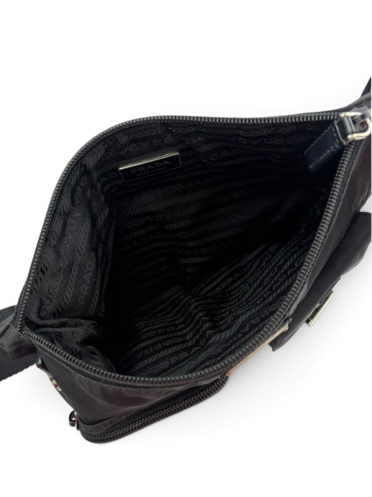 prada-vintage-black-nylon-bum-bag-5