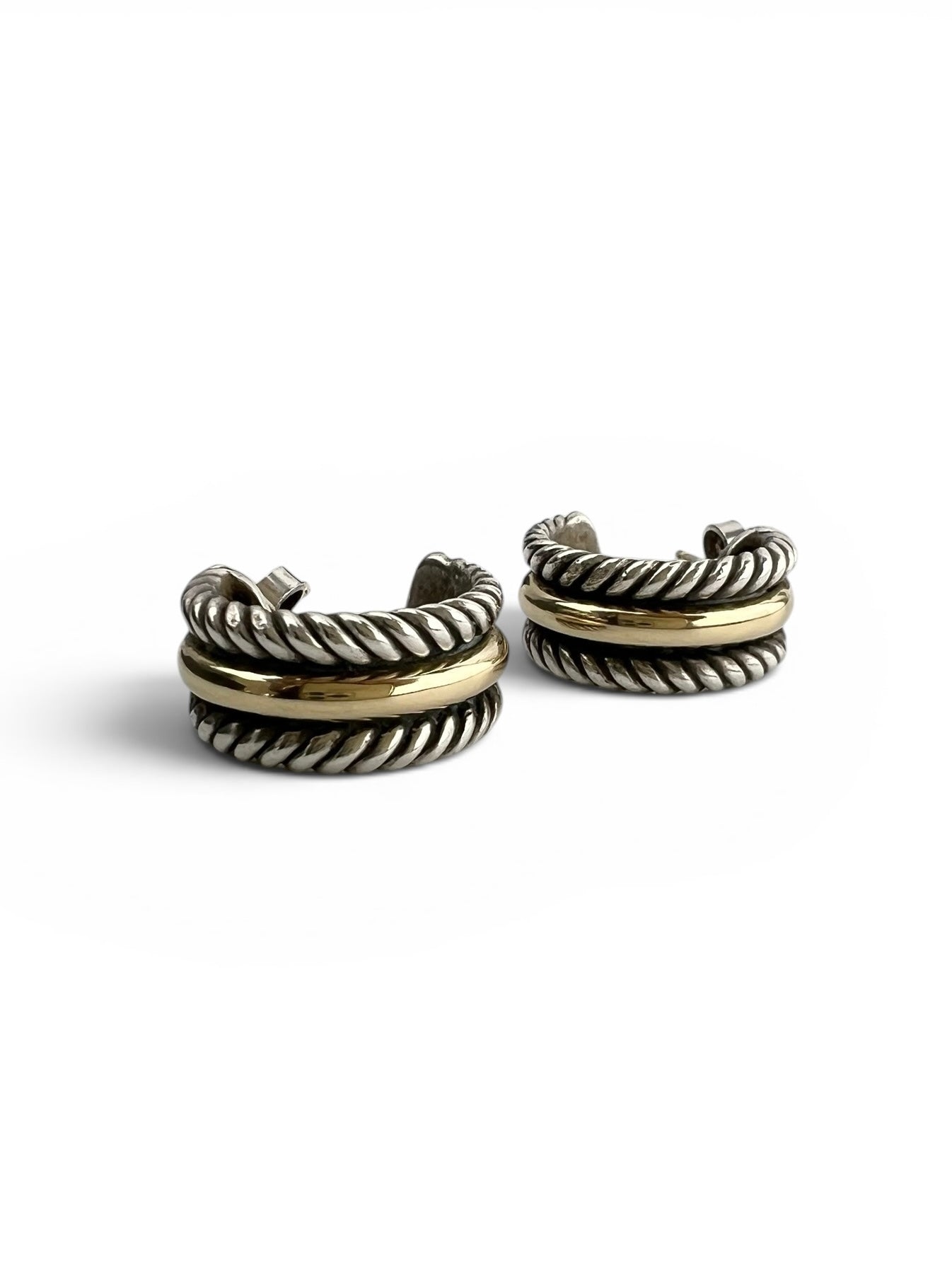 -david-yurman-cable-collectibles-huggie-hoop-2