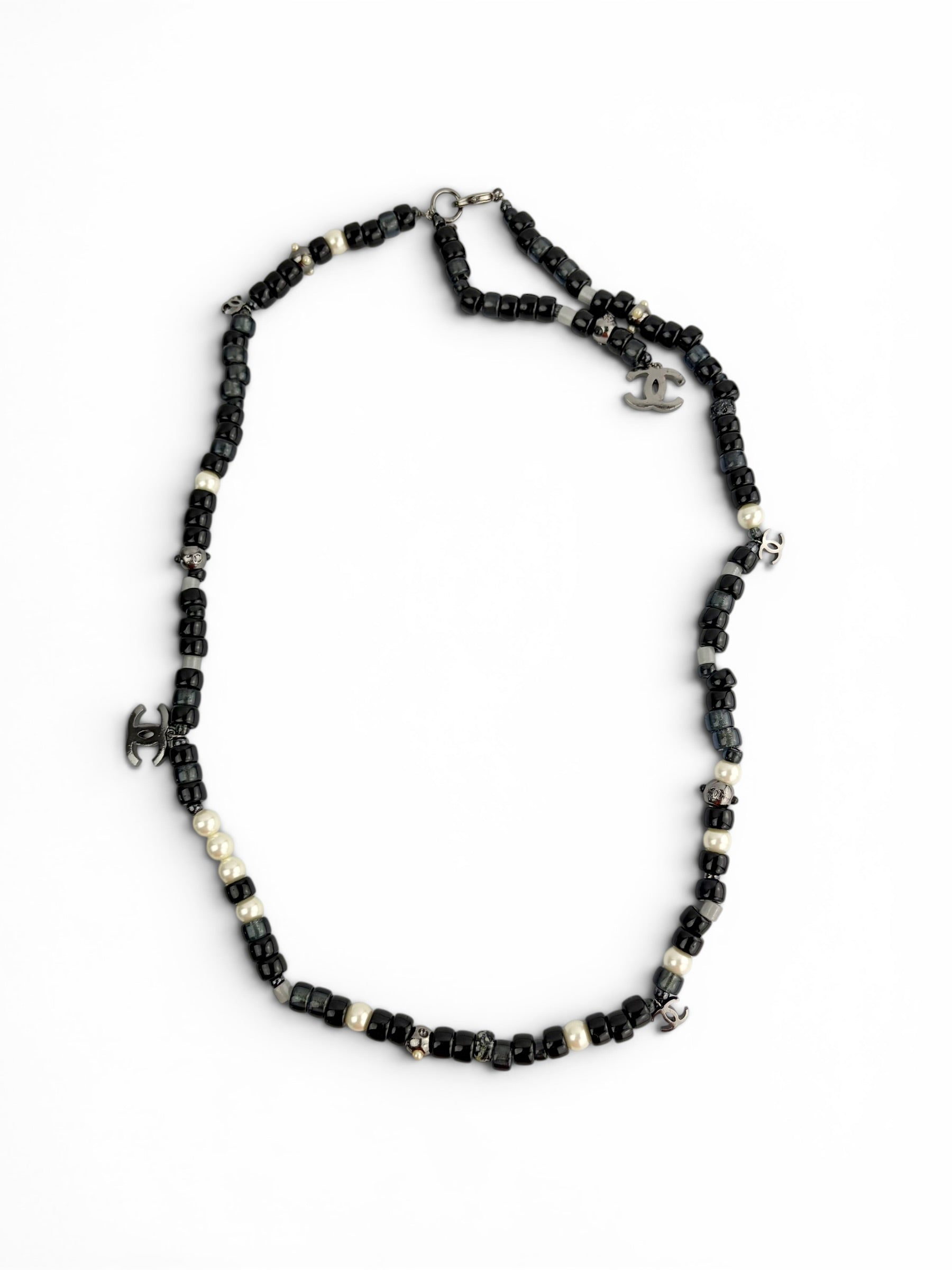 chanel-black-beaded-lariat-necklace--2