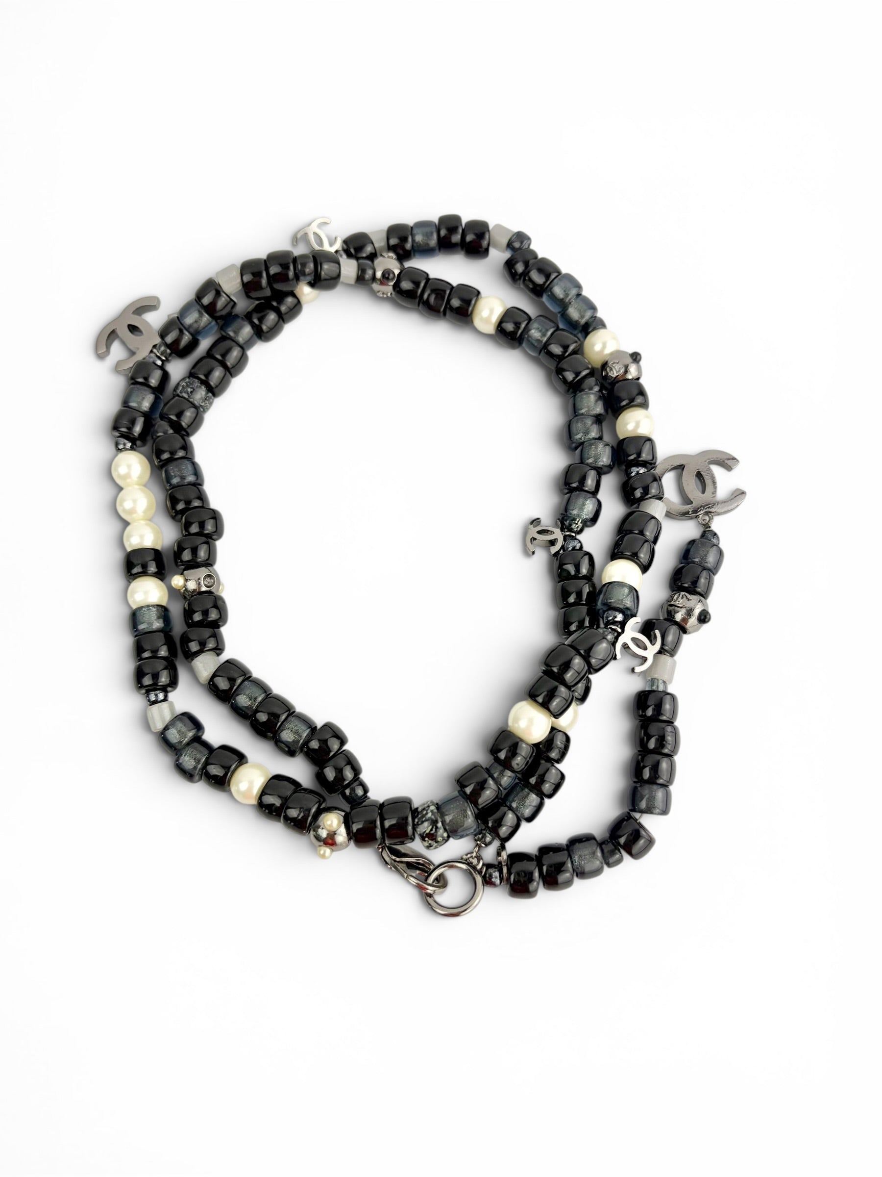 chanel-black-beaded-lariat-necklace--1