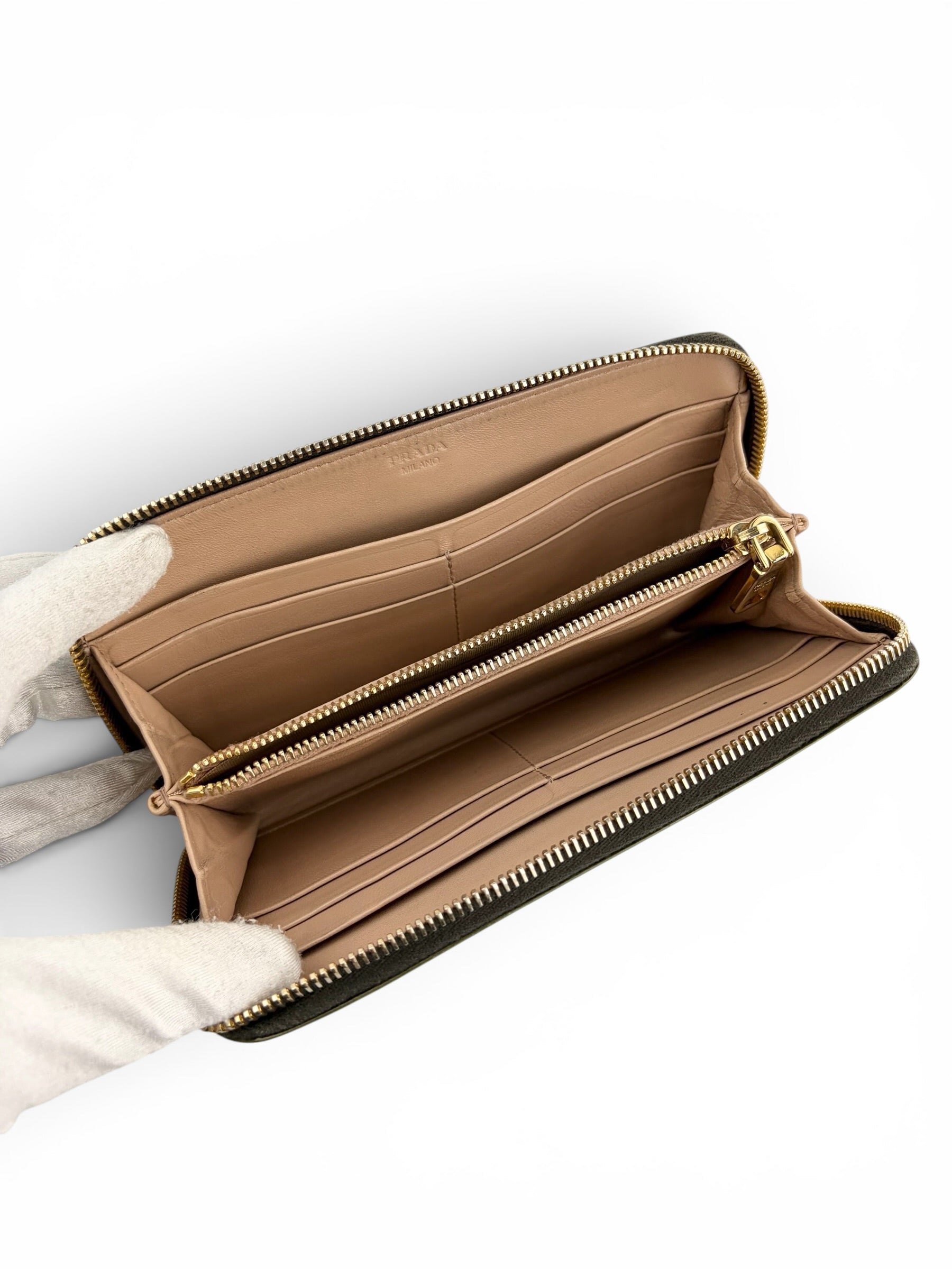 prada-green-patent-leather-zip-around-wallet-5