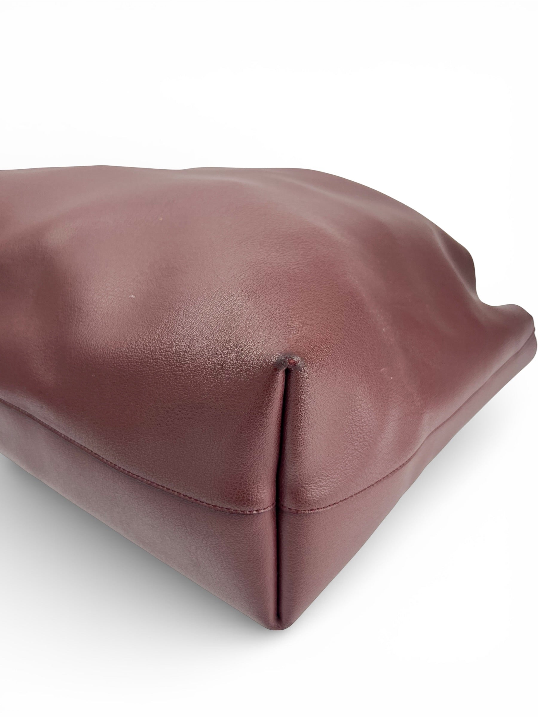 saint-laurent-raisin-leather-shopper-tote--5