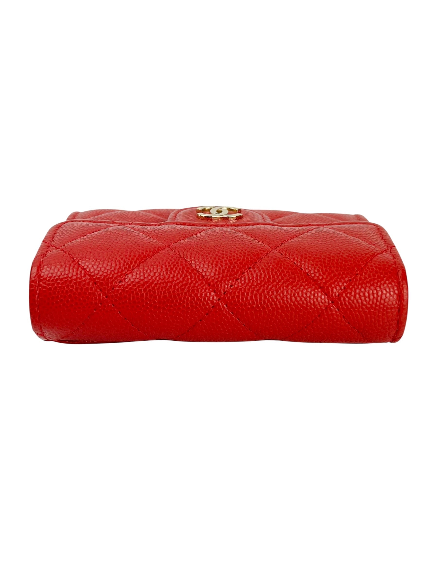 chanel-red-quilted-caviar-trifold-wallet-7