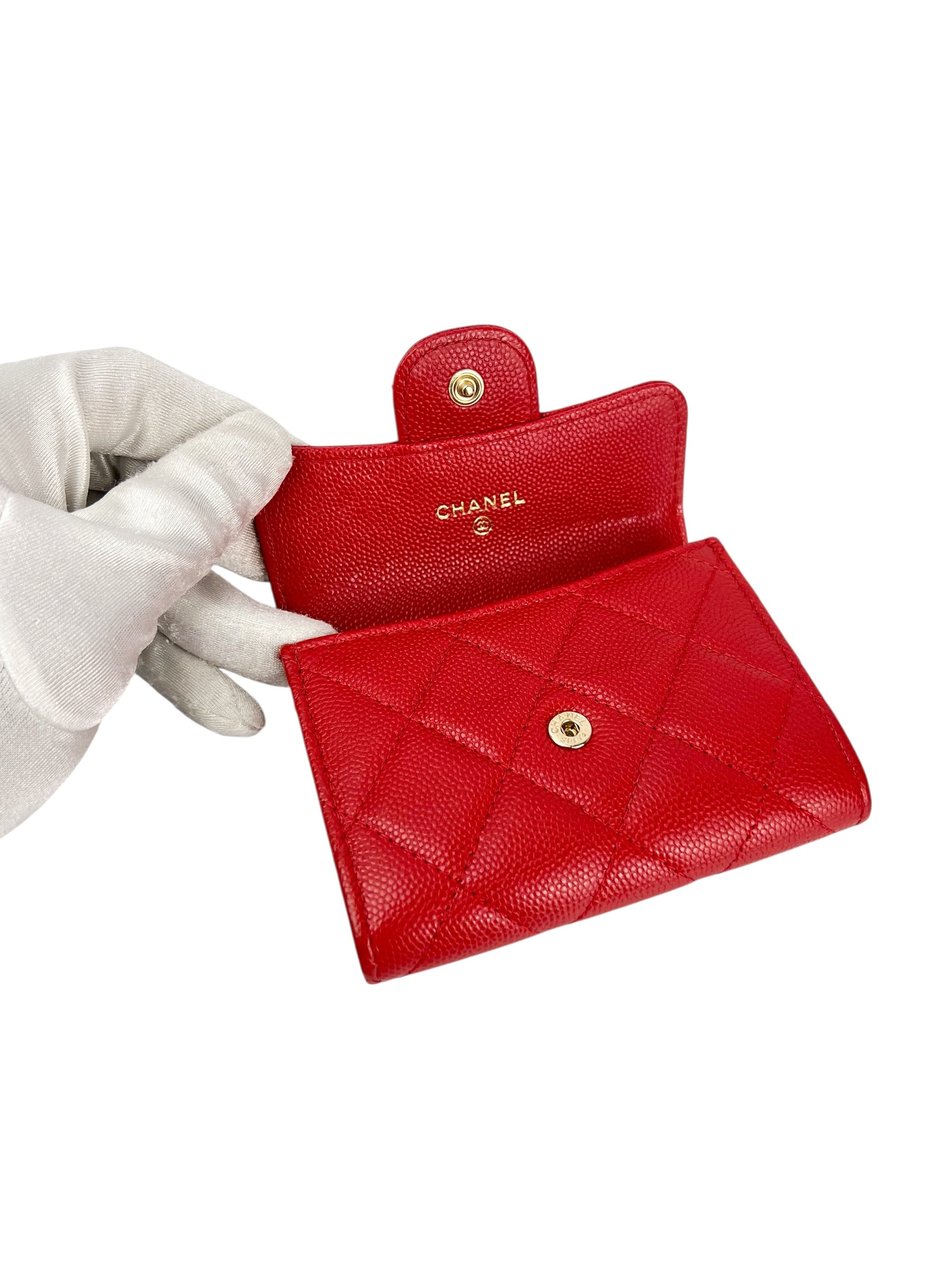 chanel-red-quilted-caviar-trifold-wallet-10
