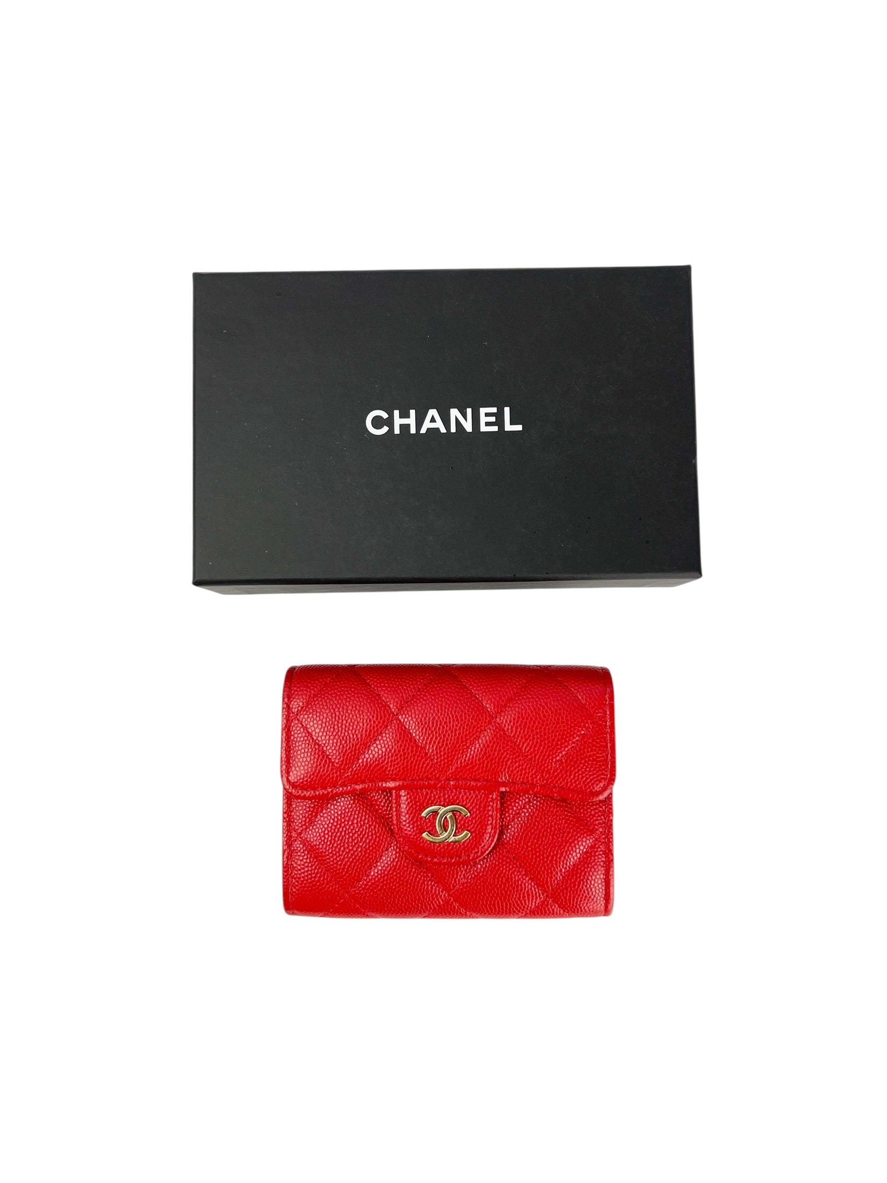 chanel-red-quilted-caviar-trifold-wallet-12