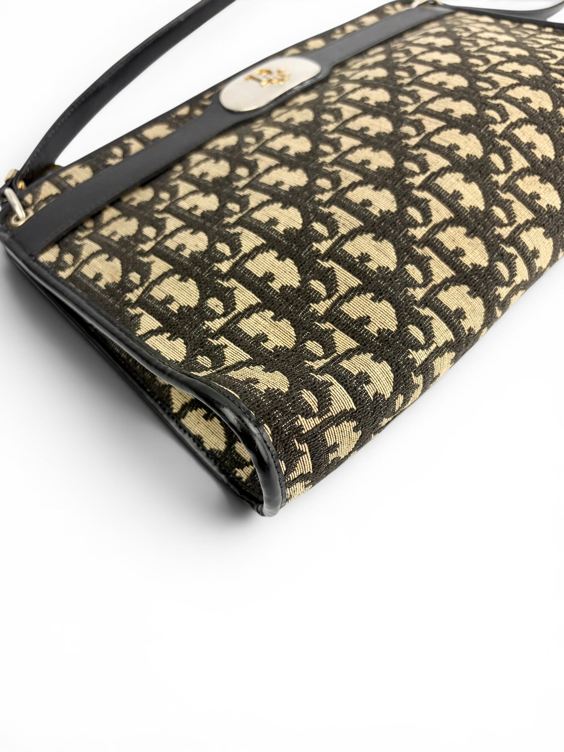 christian-dior-vintage-trotter-shoulder-bag-7