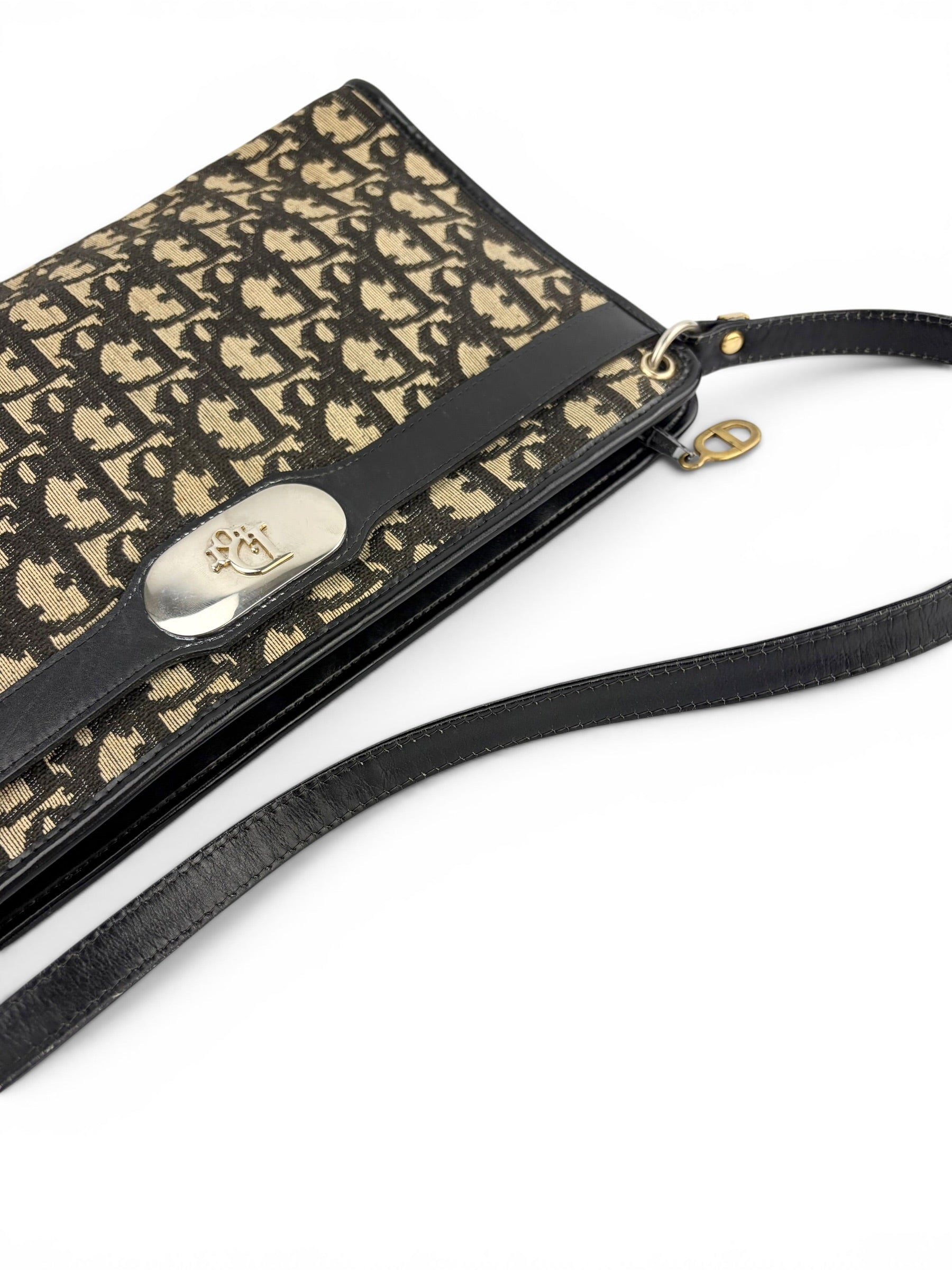 christian-dior-vintage-trotter-shoulder-bag-4