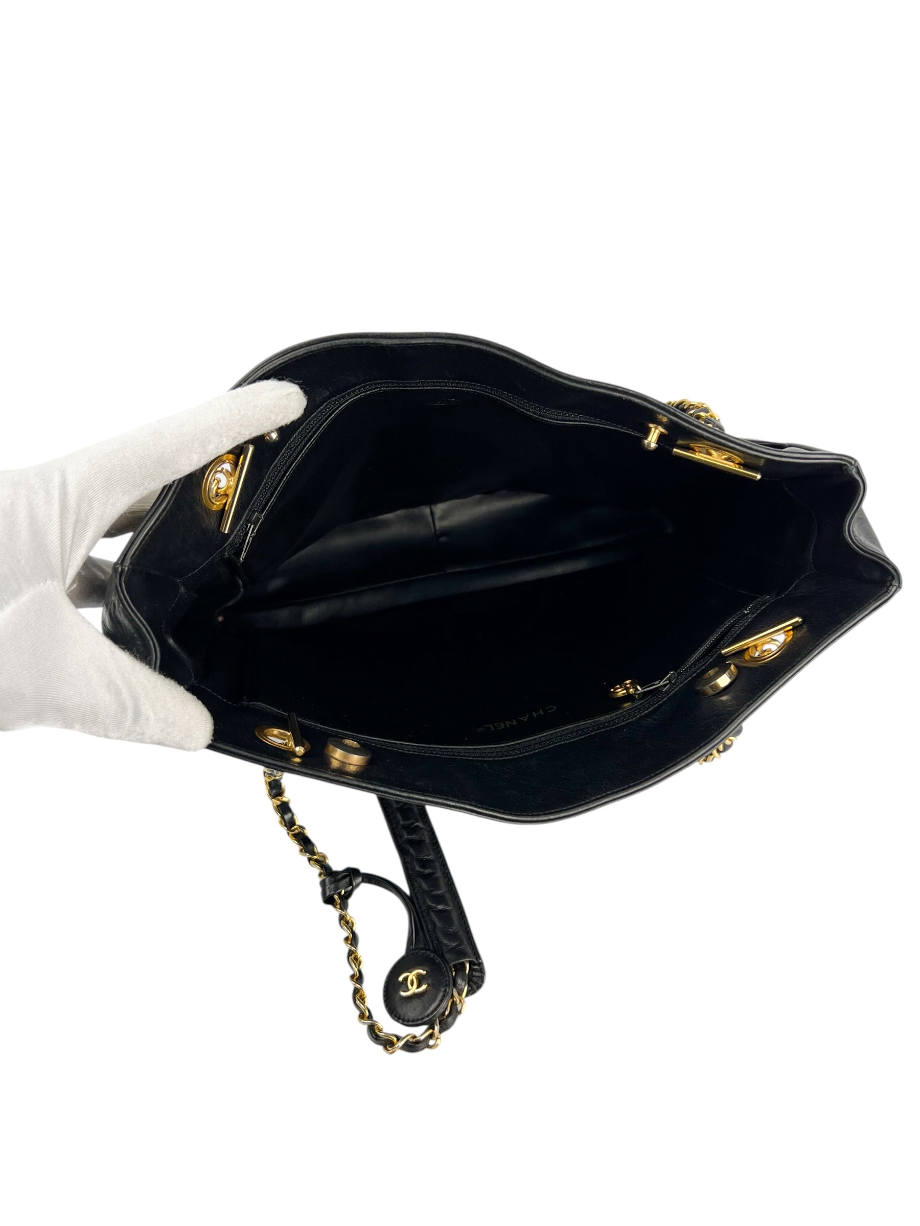 chanel-black-lambskin-24k-vintage-shopping-tote-9