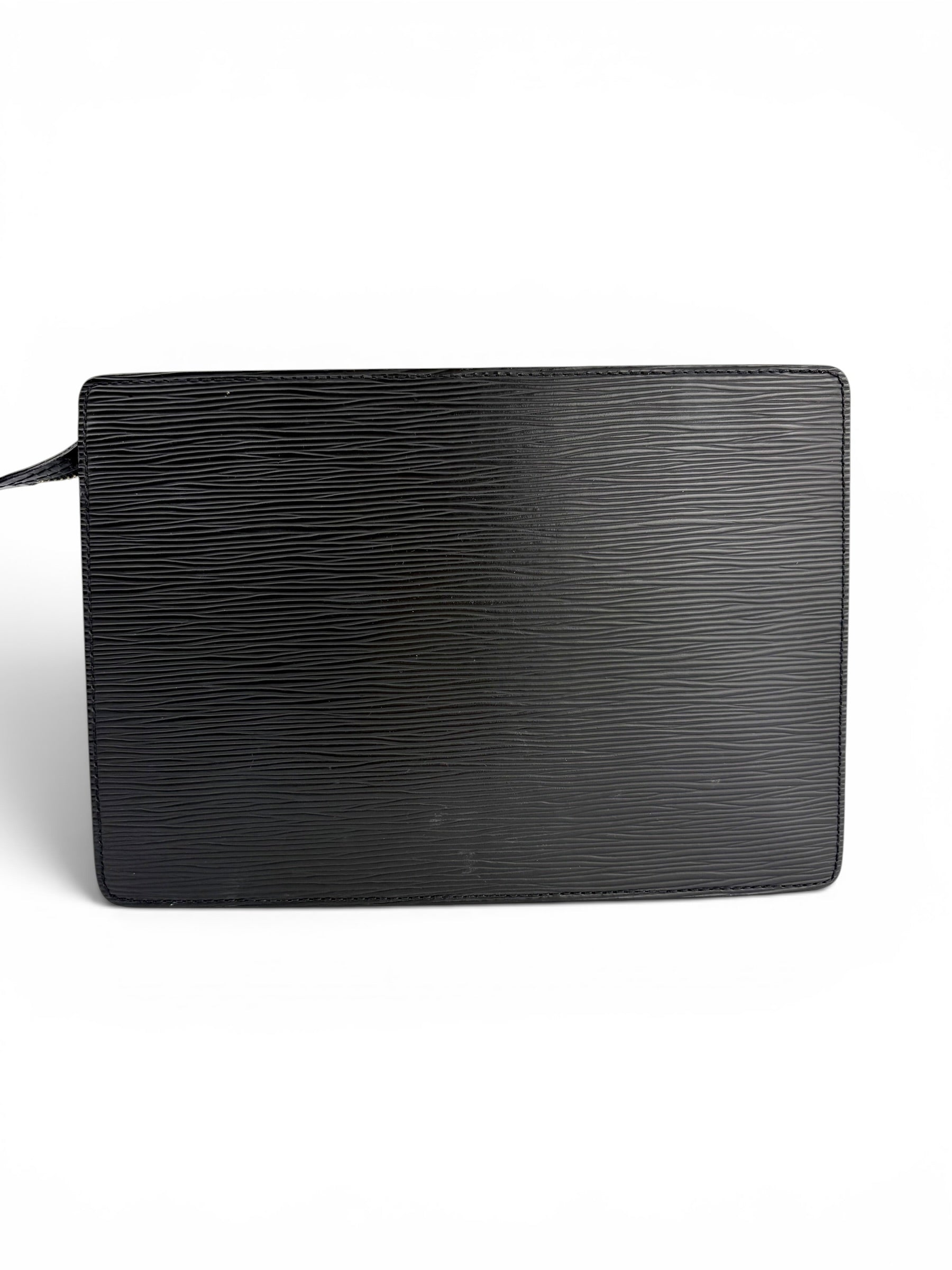 louis-vuitton-black-epi-vintage-zip-top-clutch--2