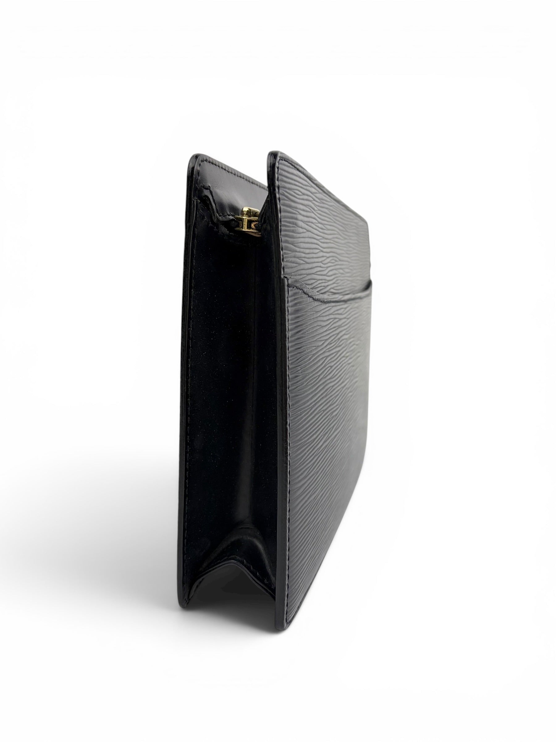 louis-vuitton-black-epi-vintage-zip-top-clutch--3