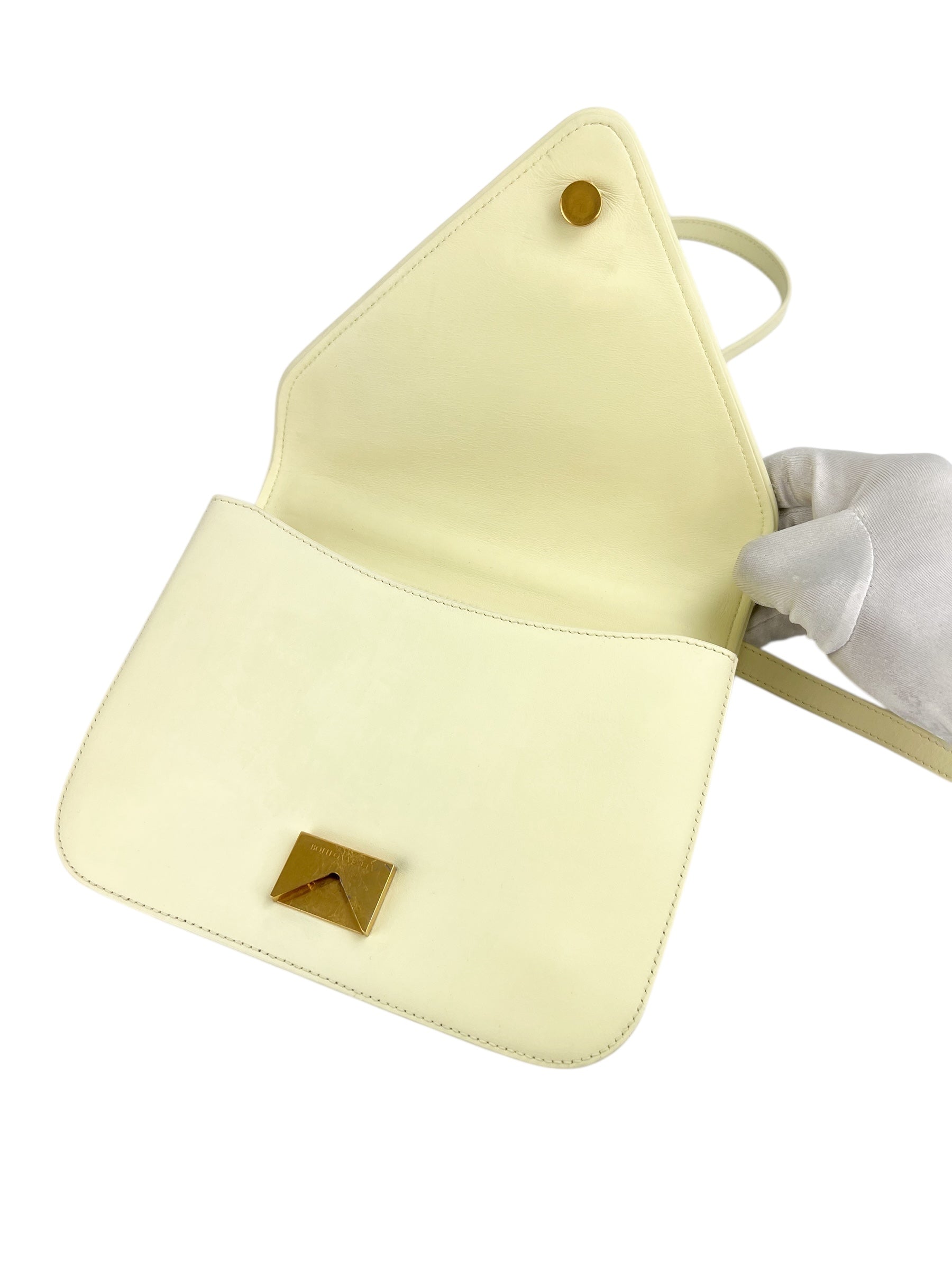 bottega-veneta-butter-yellow-leather-mount-envelope-bag--12