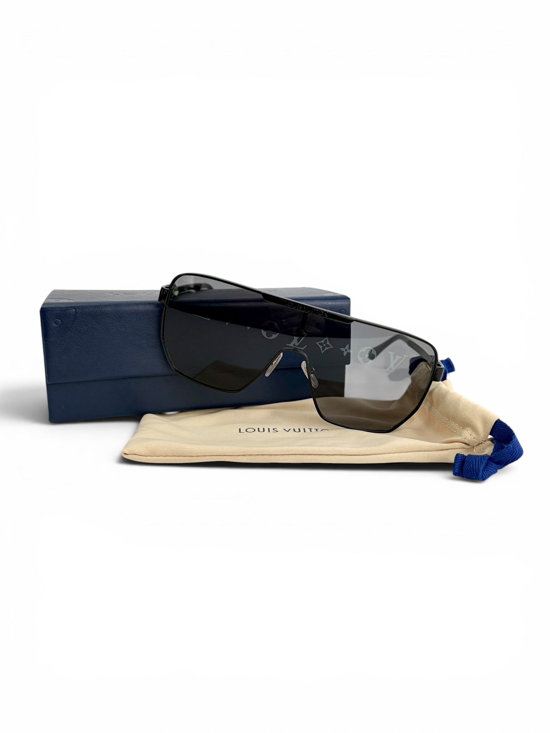 louis-vuitton-lv-sky-mask-sunglasses-w--case-4