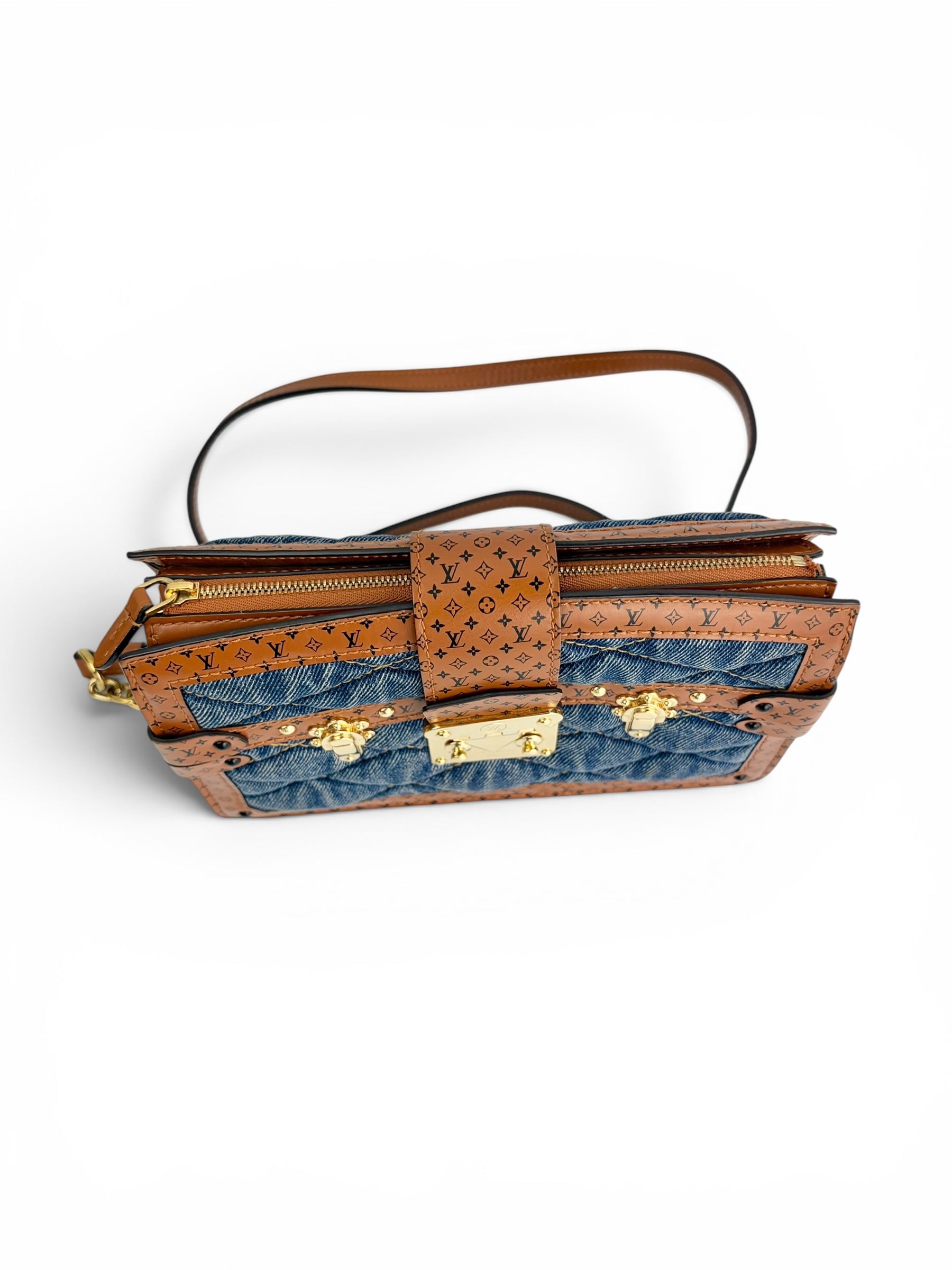 louis-vuitton-limited-edition-denim-calfskin-malletage-trunk-clutch-5