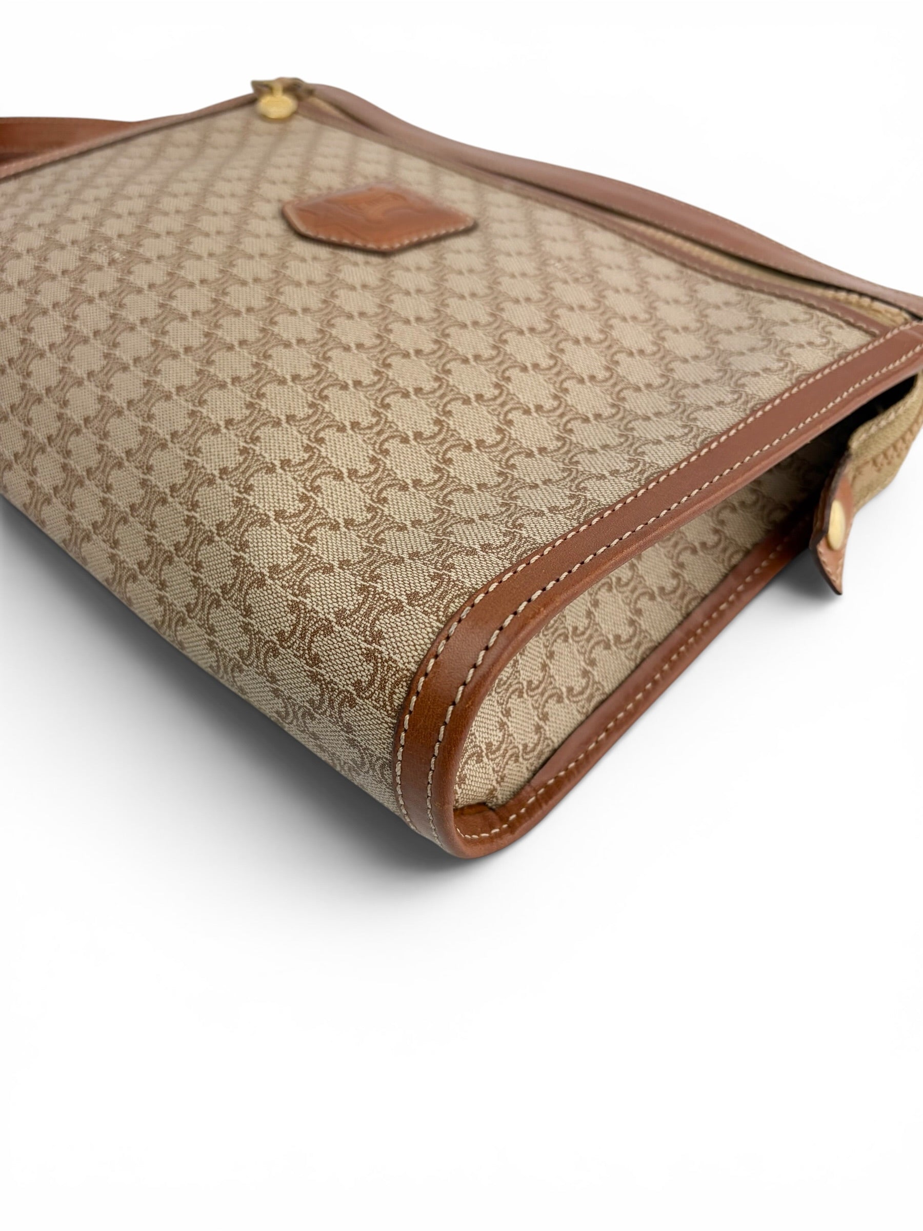 celine-vintage-wristlet-zip-clutch-5