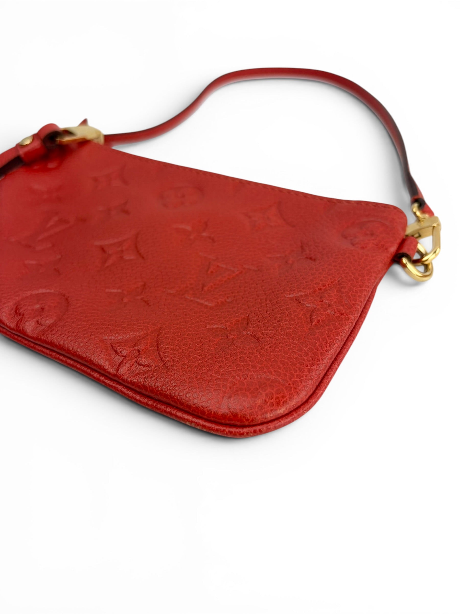 louis-vuitton-red-empreinte-zip-wristlet-6