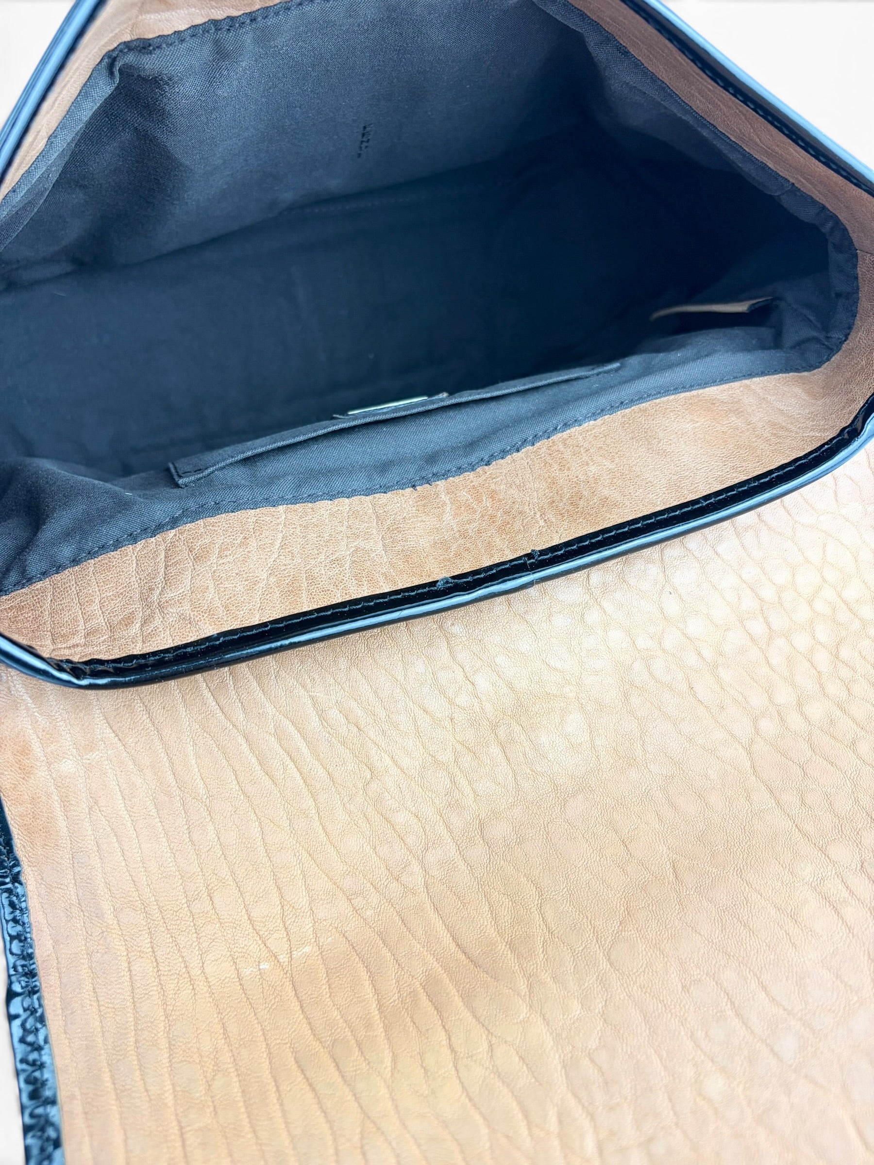 fendi-vintage-brown---black-leather-b-bag-12
