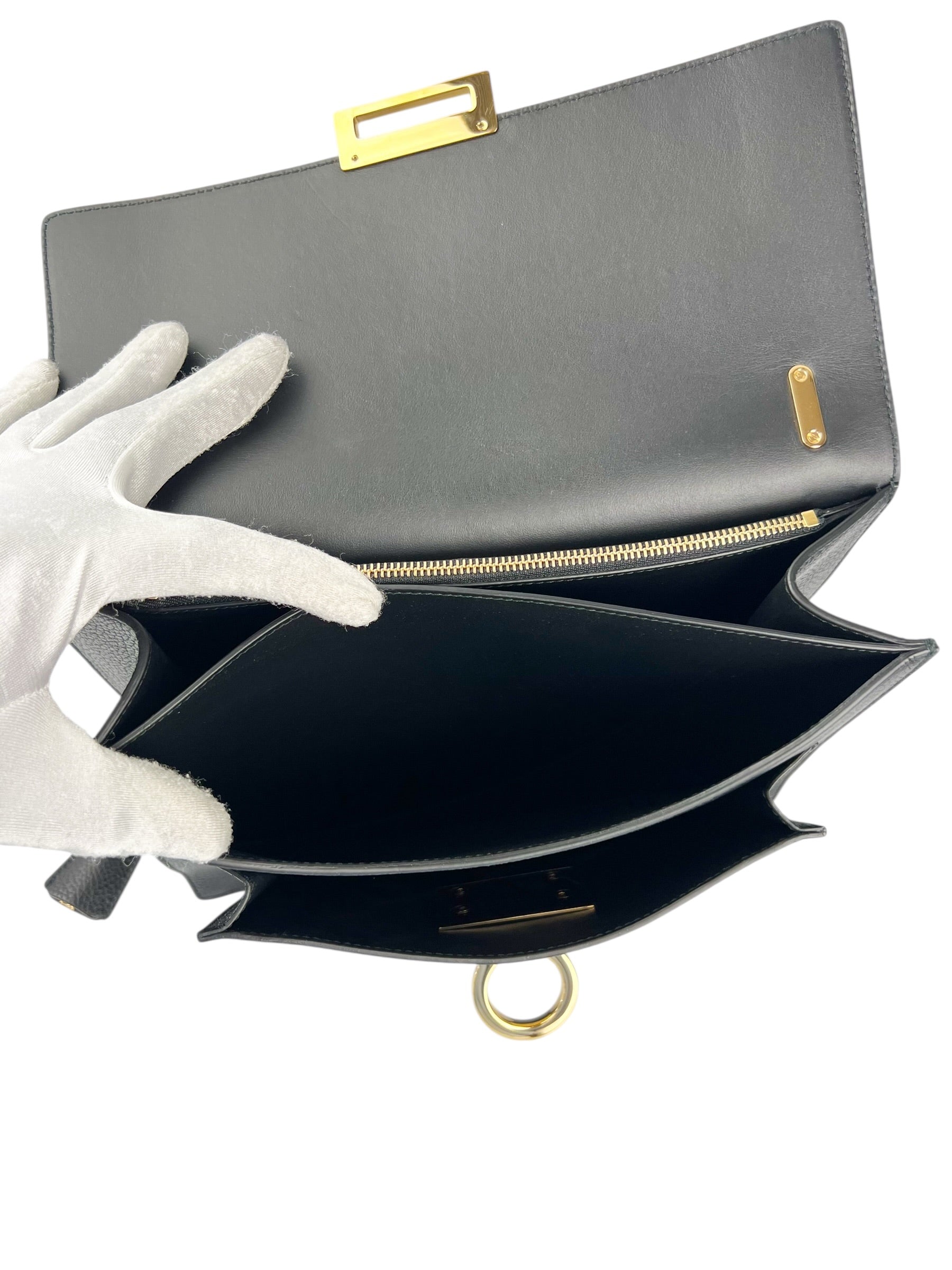 ferragamo-black-leather-gancio-lock-marisol-top-handle--10