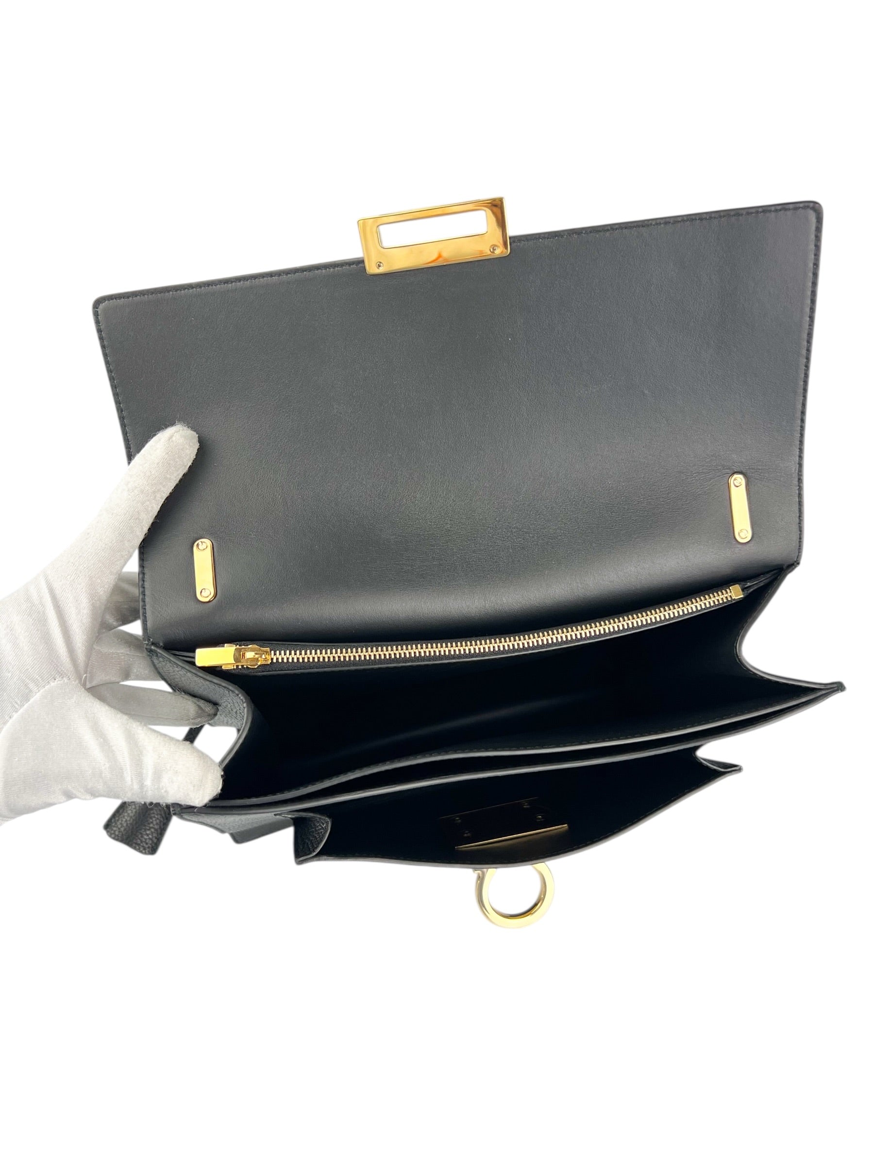 ferragamo-black-leather-gancio-lock-marisol-top-handle--9