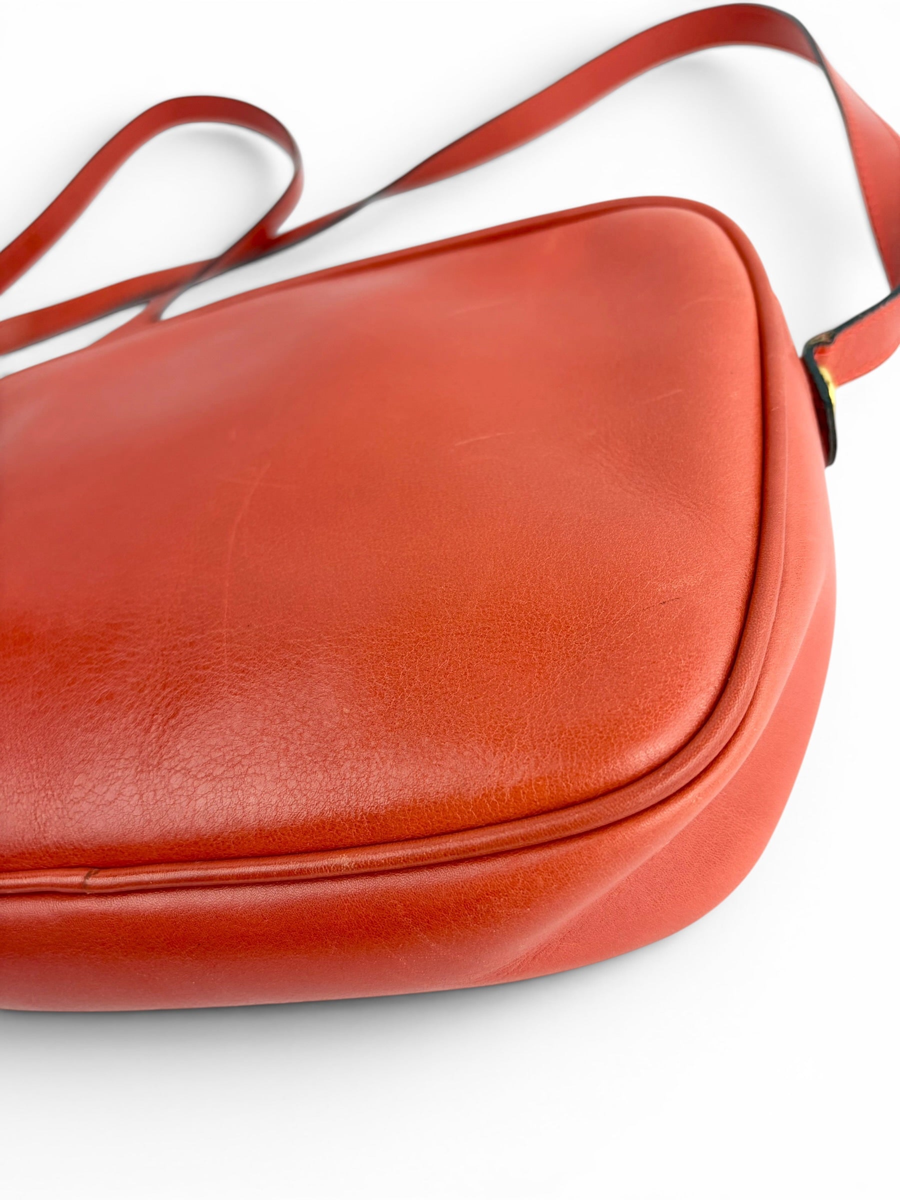 salvatore-ferragamo-vintage-orange-leather-crossbody-5